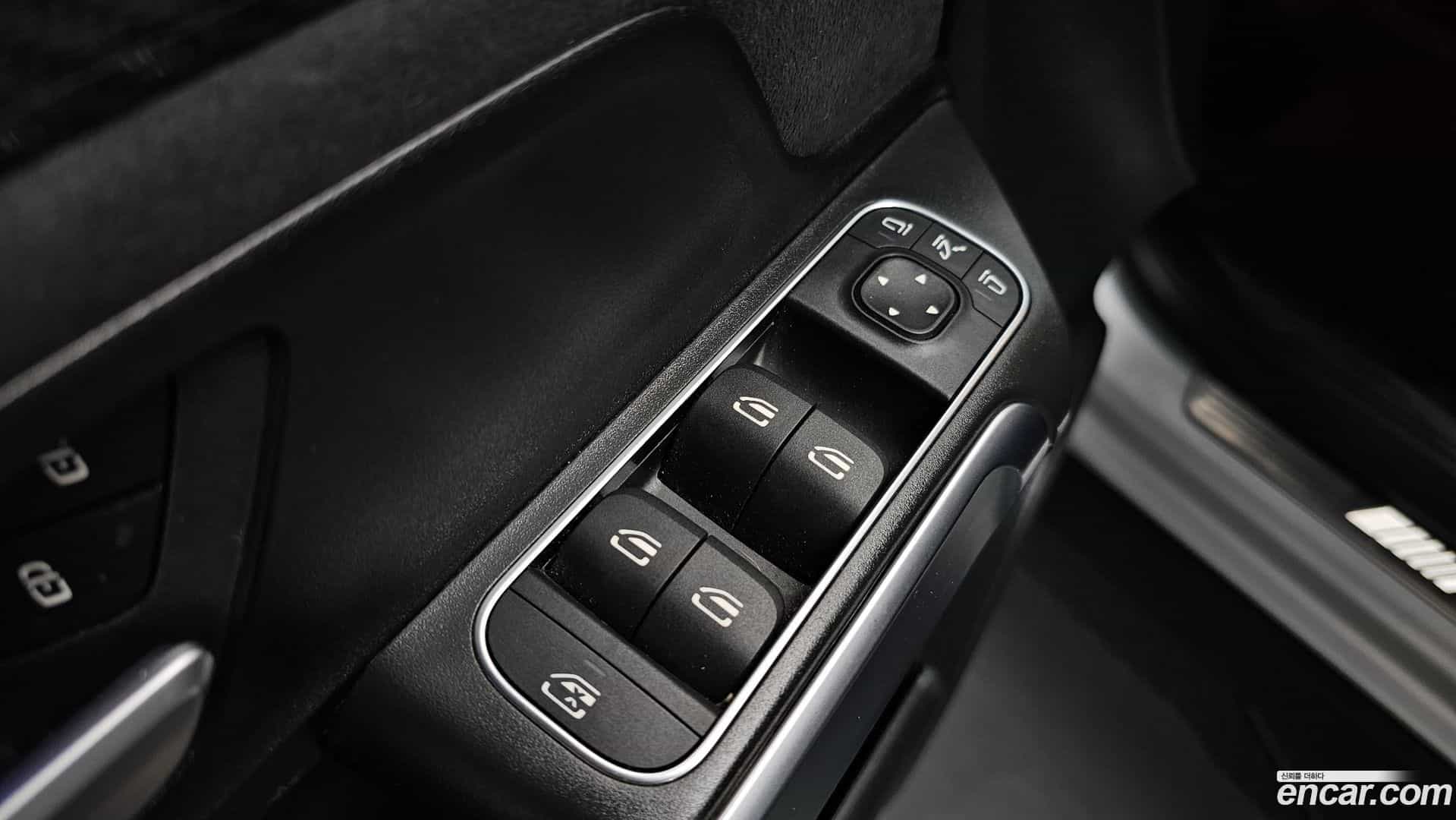 GLB-Class Mercedes-Benz 2021.2-OPTION-023