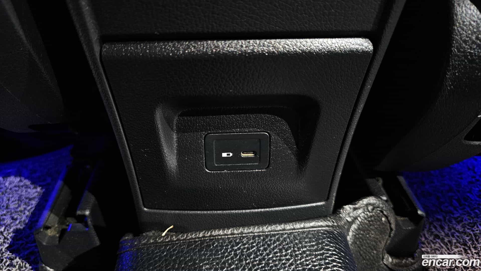 GLB-Class Mercedes-Benz 2021.2-OPTION-044