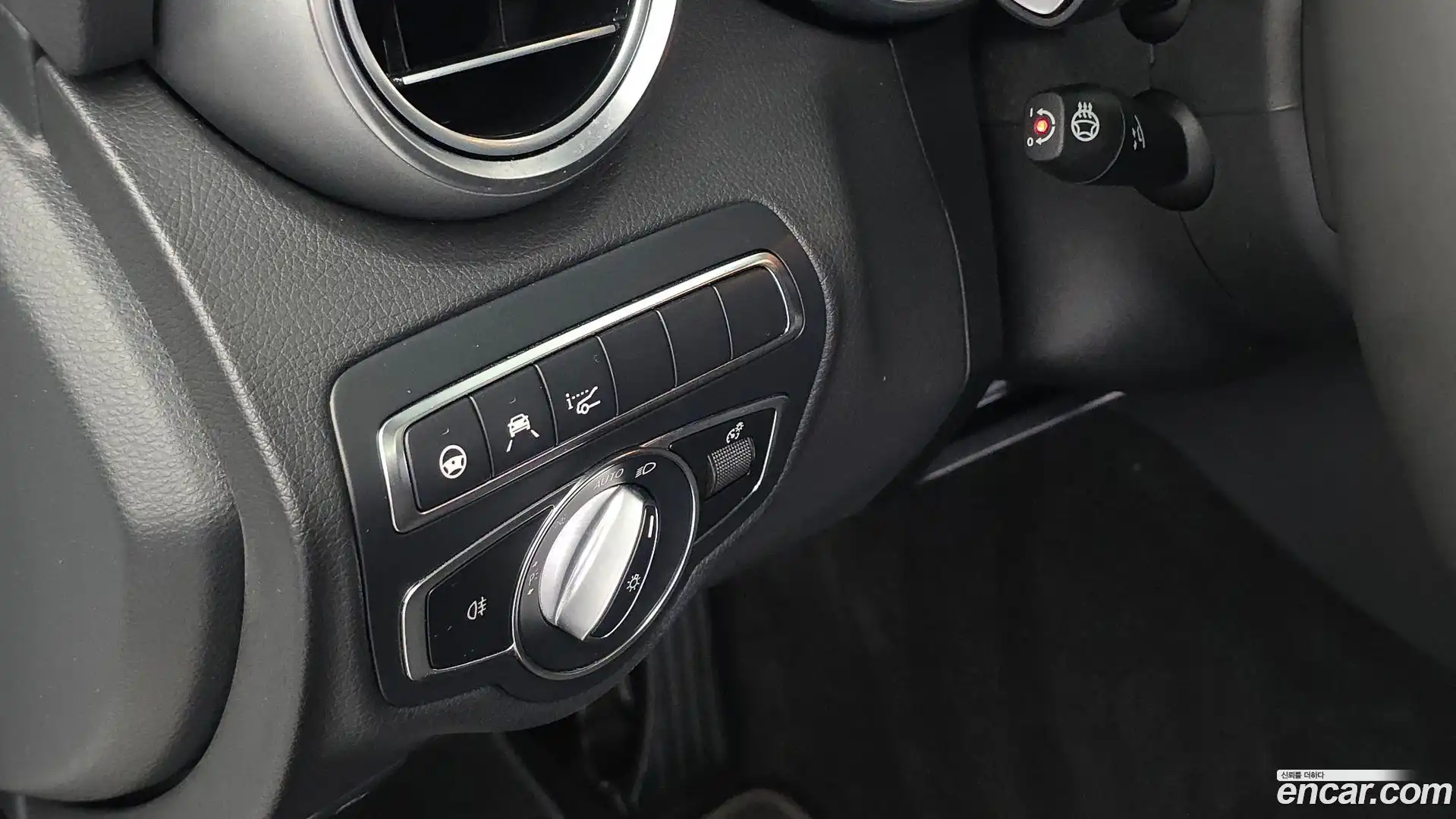 C-Class Mercedes-Benz 2021.5-OPTION-023