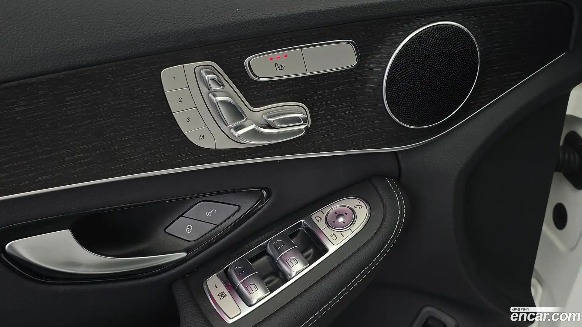 C-Class Mercedes-Benz 2021.5-OPTION-041