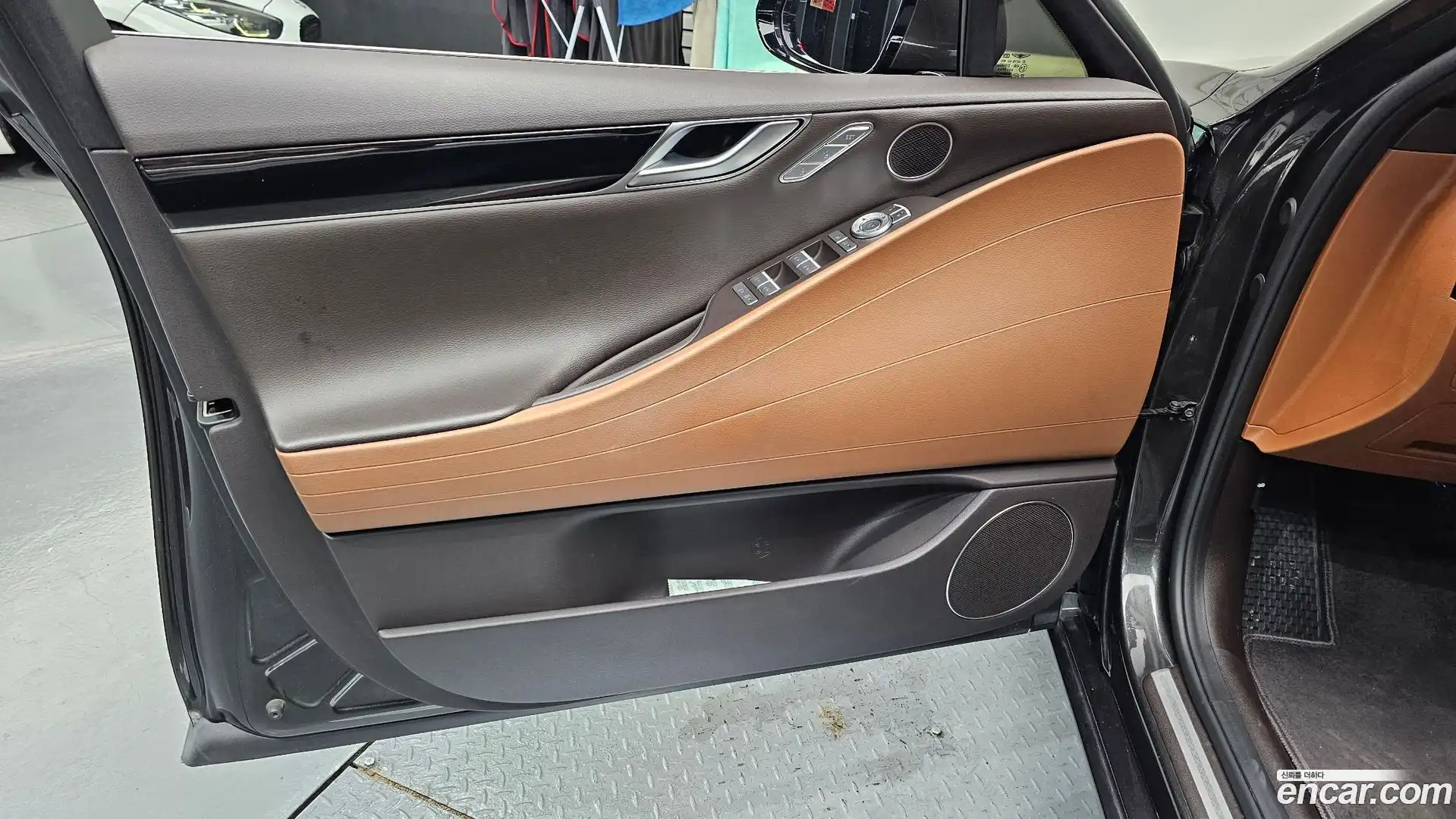 G80 Genesis 2022.4-INNER-034