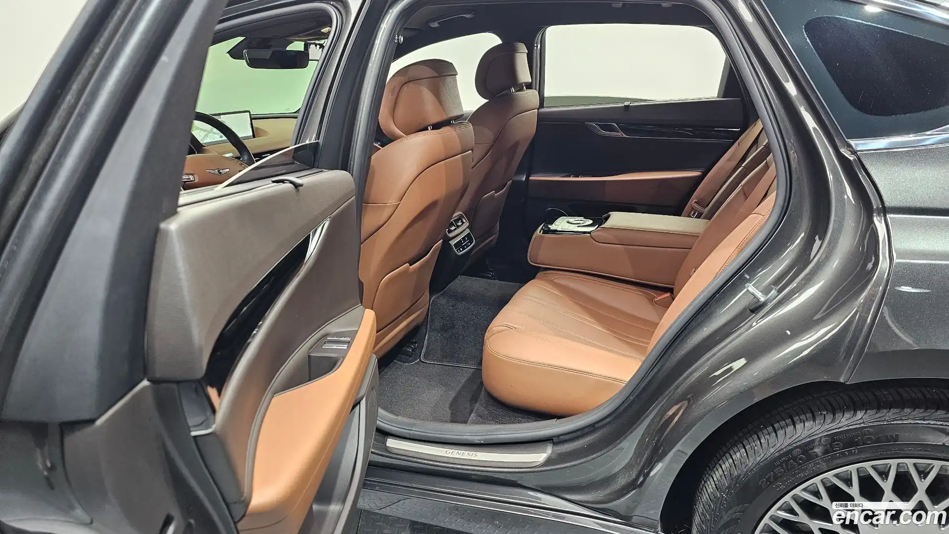 G80 Genesis 2022.4-INNER-036