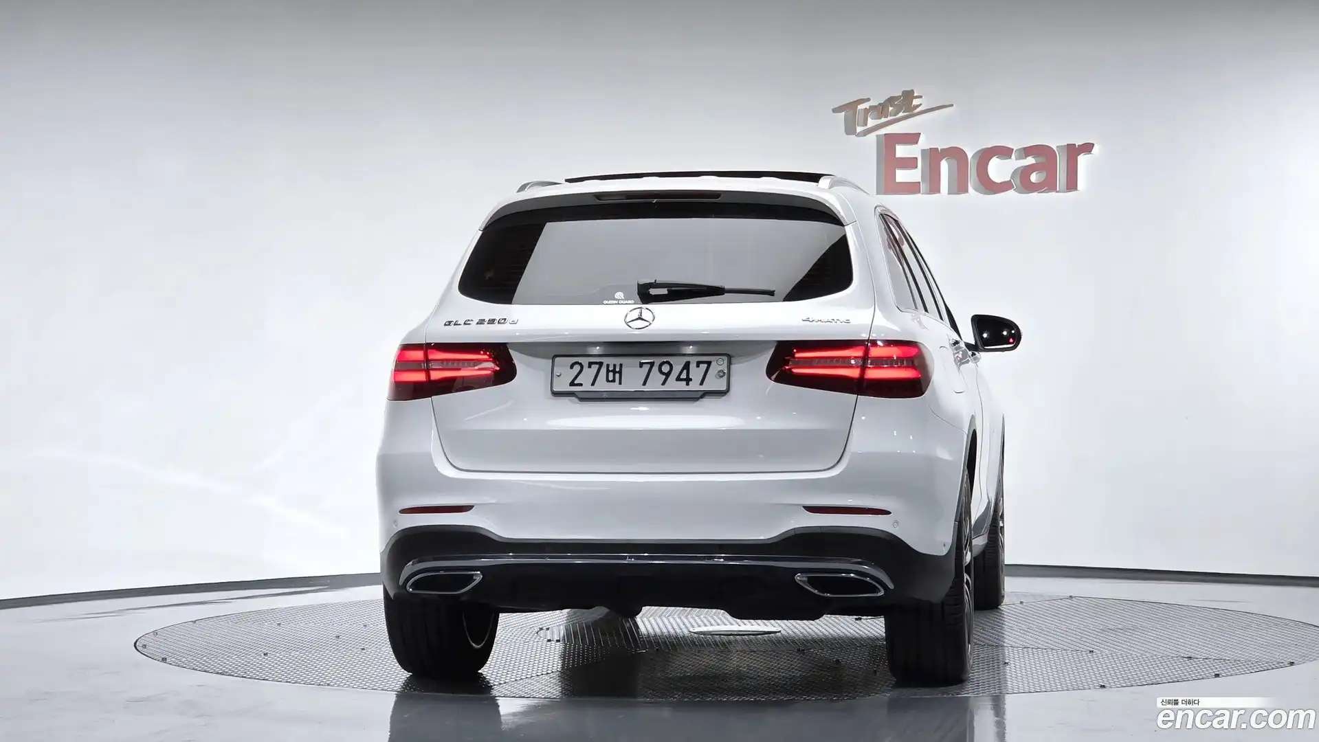 GLC-Class Mercedes-Benz 2018.6-OUTER-004
