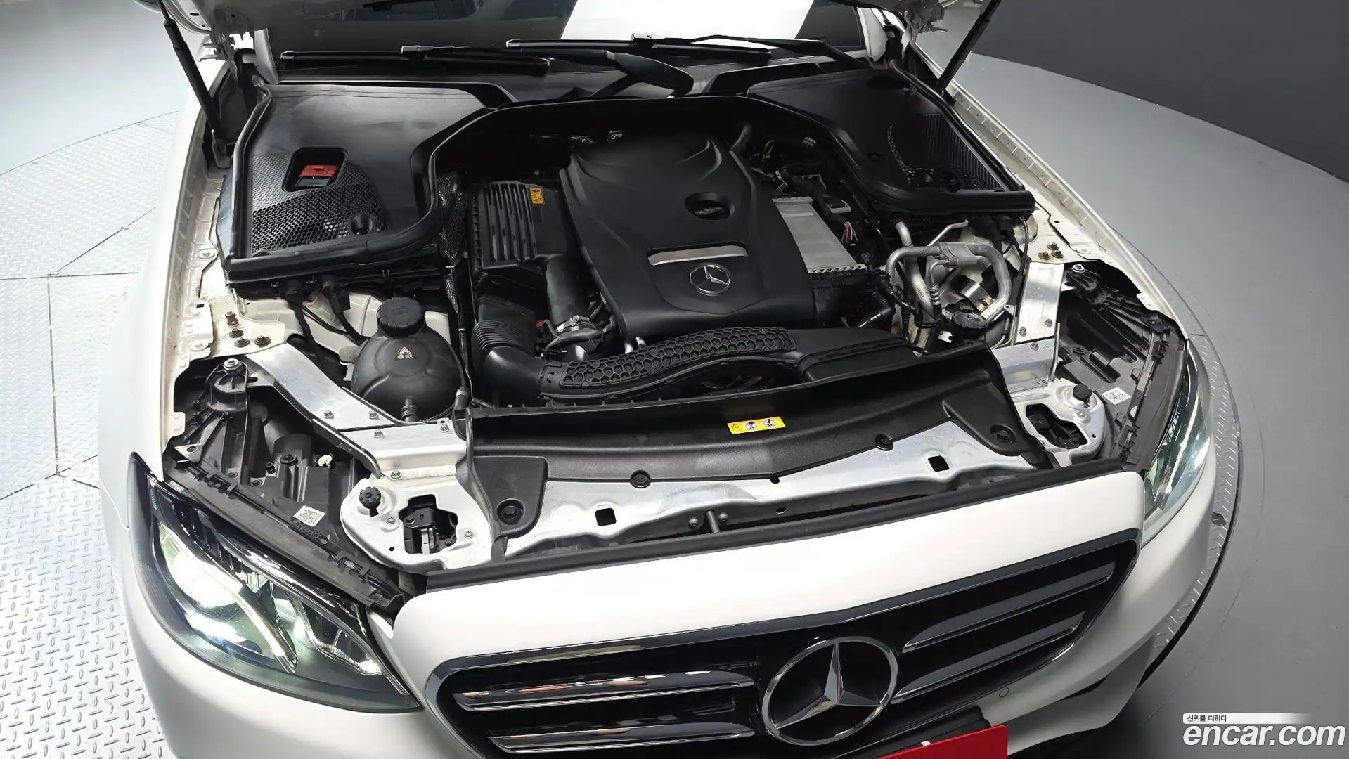 E-Class Mercedes-Benz 2020.5-OUTER-006