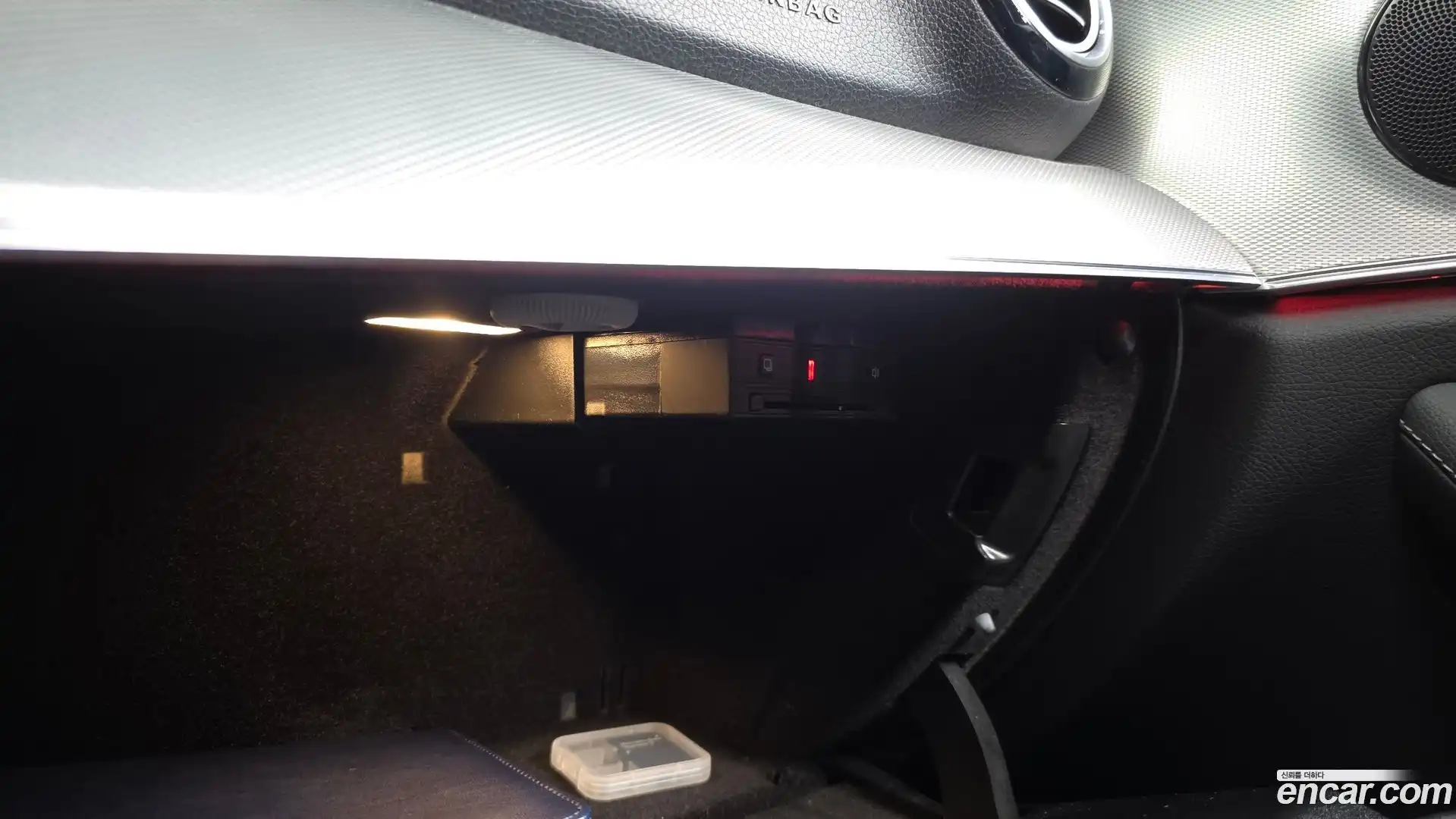 E-Class Mercedes-Benz 2020.5-OPTION-040