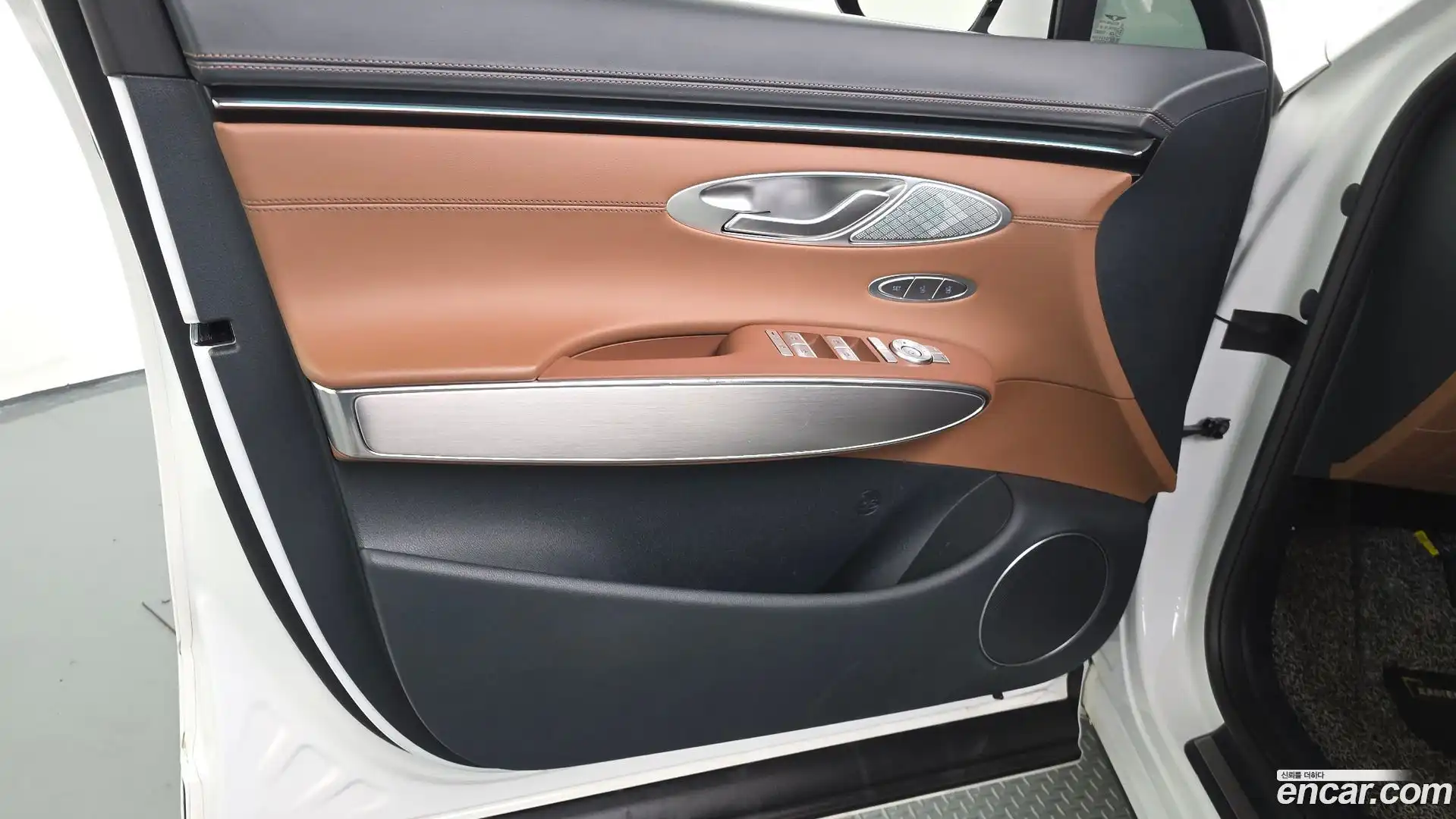 GV70 Genesis 2024.8-INNER-034