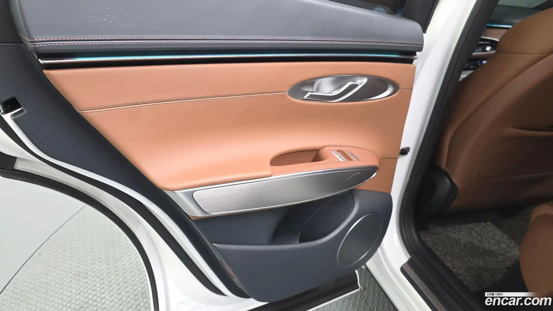 GV70 Genesis 2024.8-INNER-035