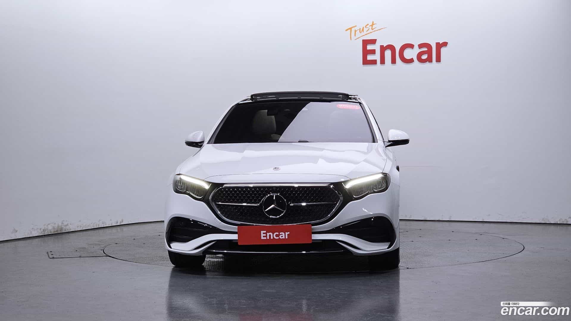 E-Class Mercedes-Benz 2026.0-OUTER-003