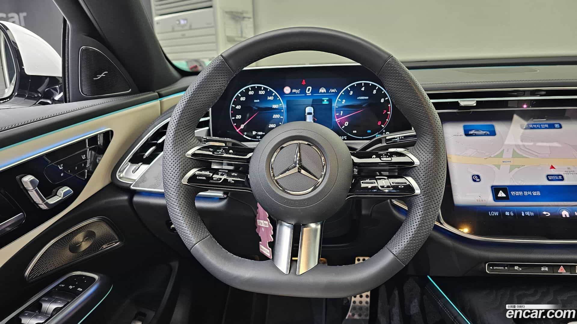 E-Class Mercedes-Benz 2026.0-OPTION-017