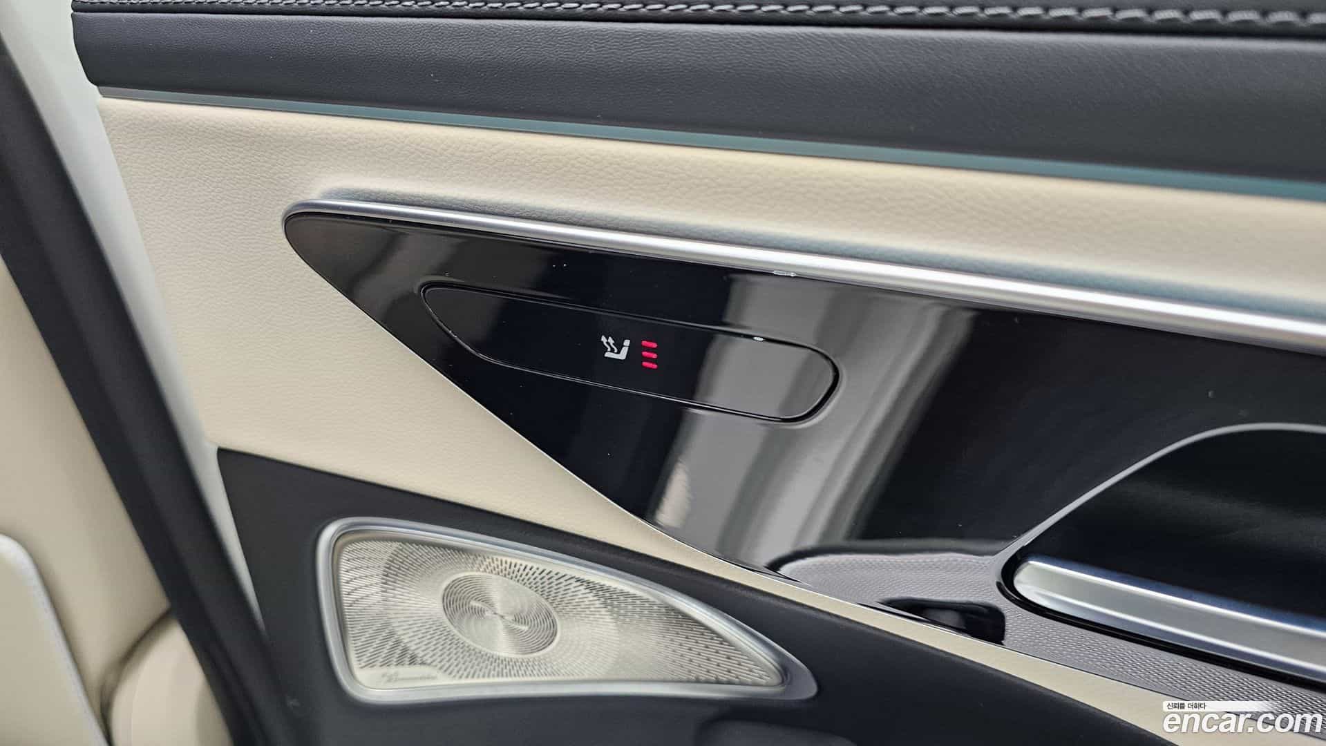 E-Class Mercedes-Benz 2026.0-OPTION-040