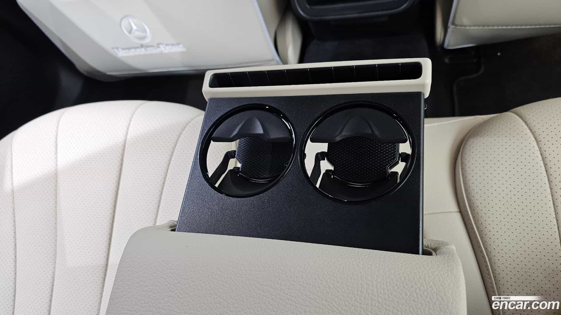 E-Class Mercedes-Benz 2026.0-OPTION-043