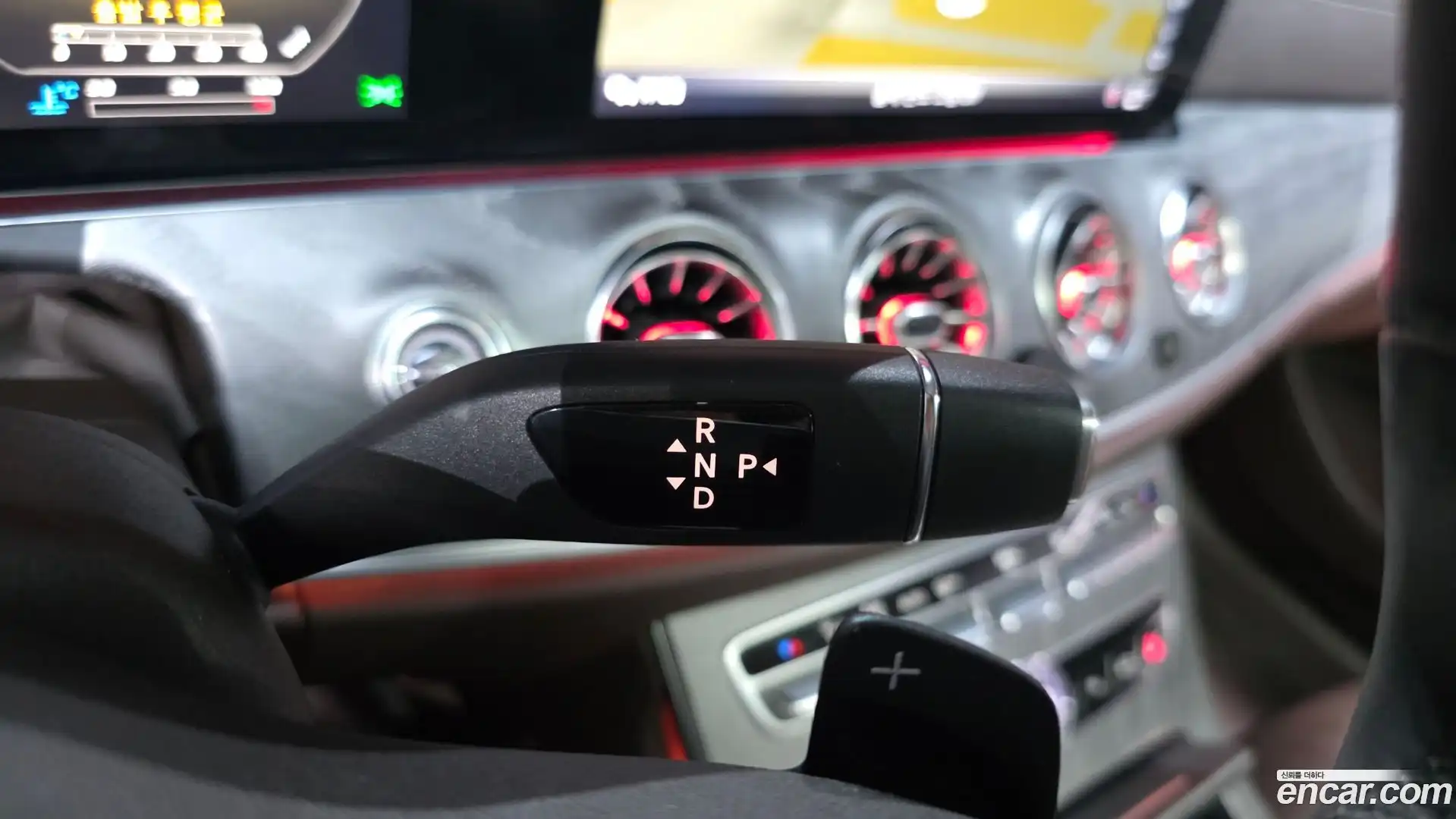 CLS-Class Mercedes-Benz 2019.8-INNER-009