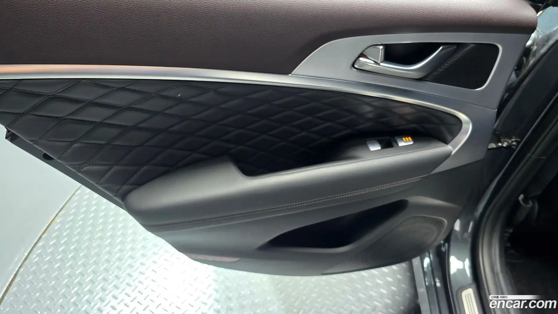 G70 Genesis 2018.7-INNER-035