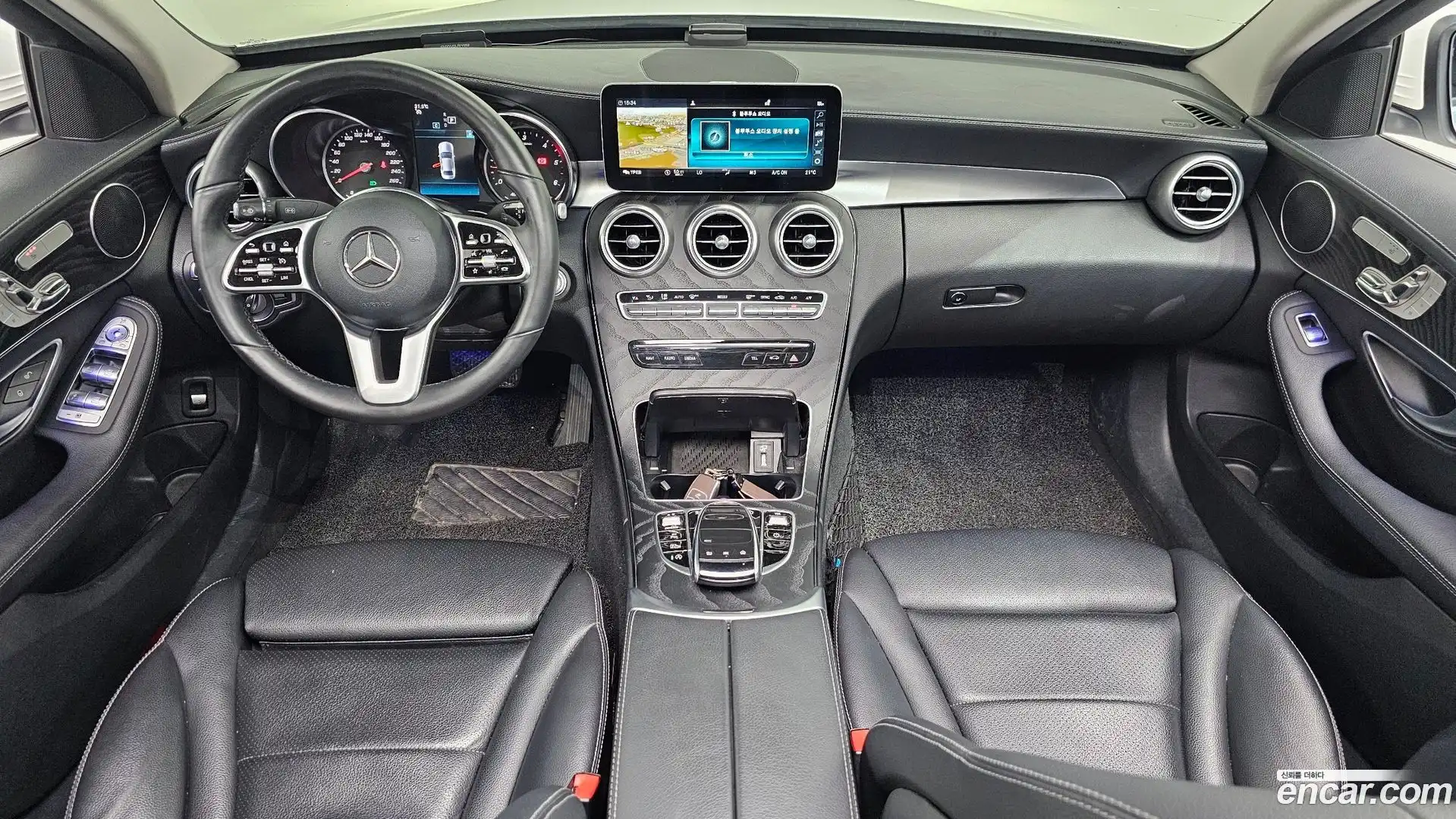 C-Class Mercedes-Benz 2019.5-INNER-007