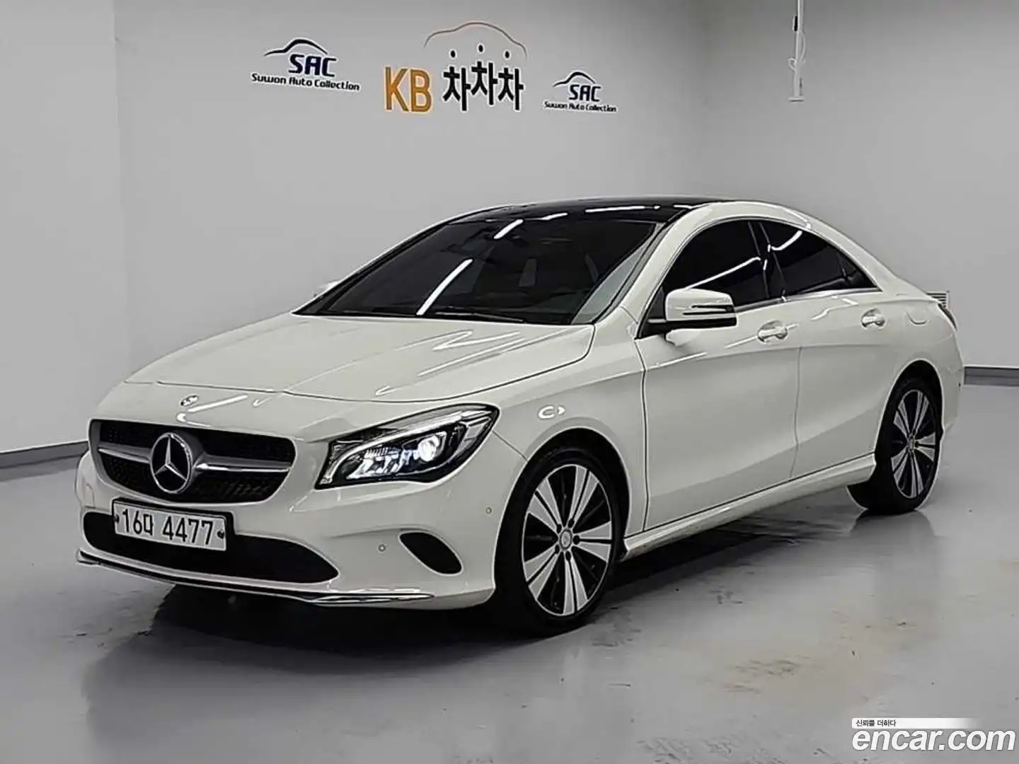 CLA-Class Mercedes-Benz 2017.1-OUTER-001