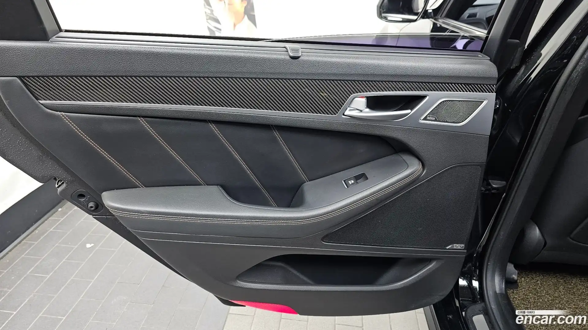 G80 Genesis 2017.4-INNER-035