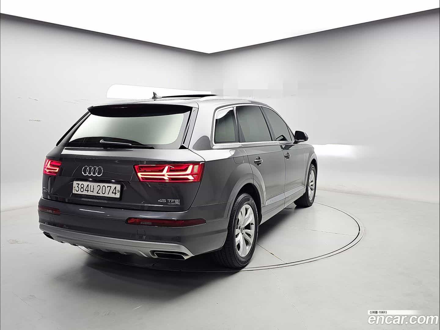 Q7 Audi 2019.10-OUTER-004