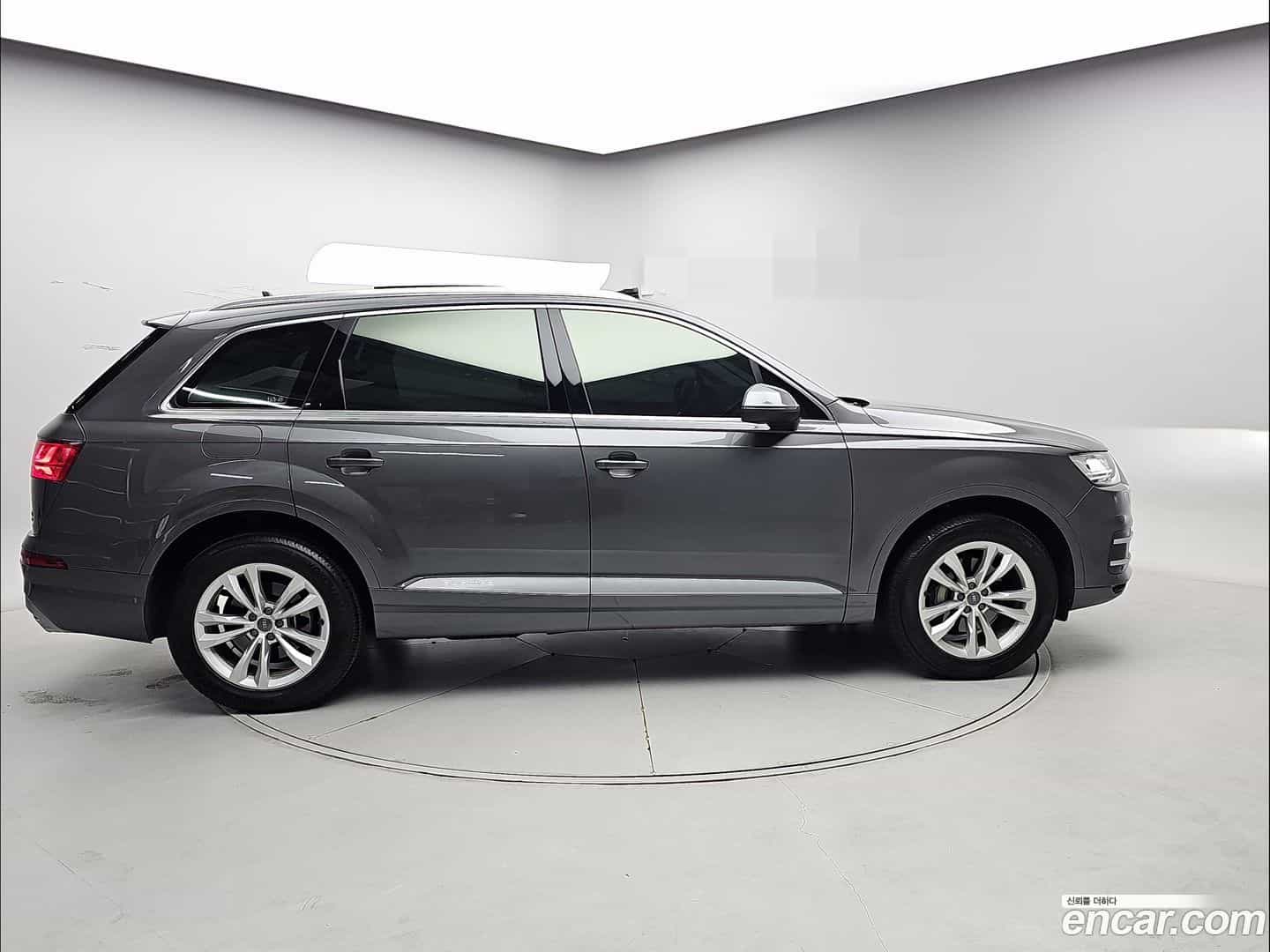 Q7 Audi 2019.10-OUTER-006