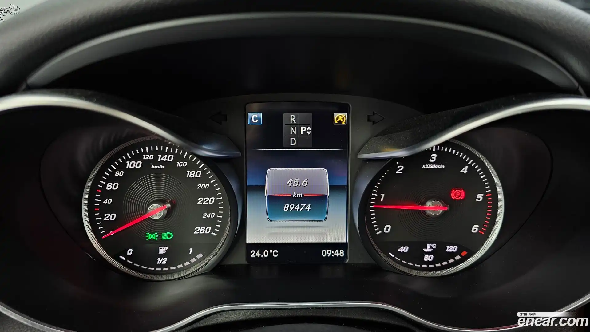 C-Class Mercedes-Benz 2016.10-INNER-008