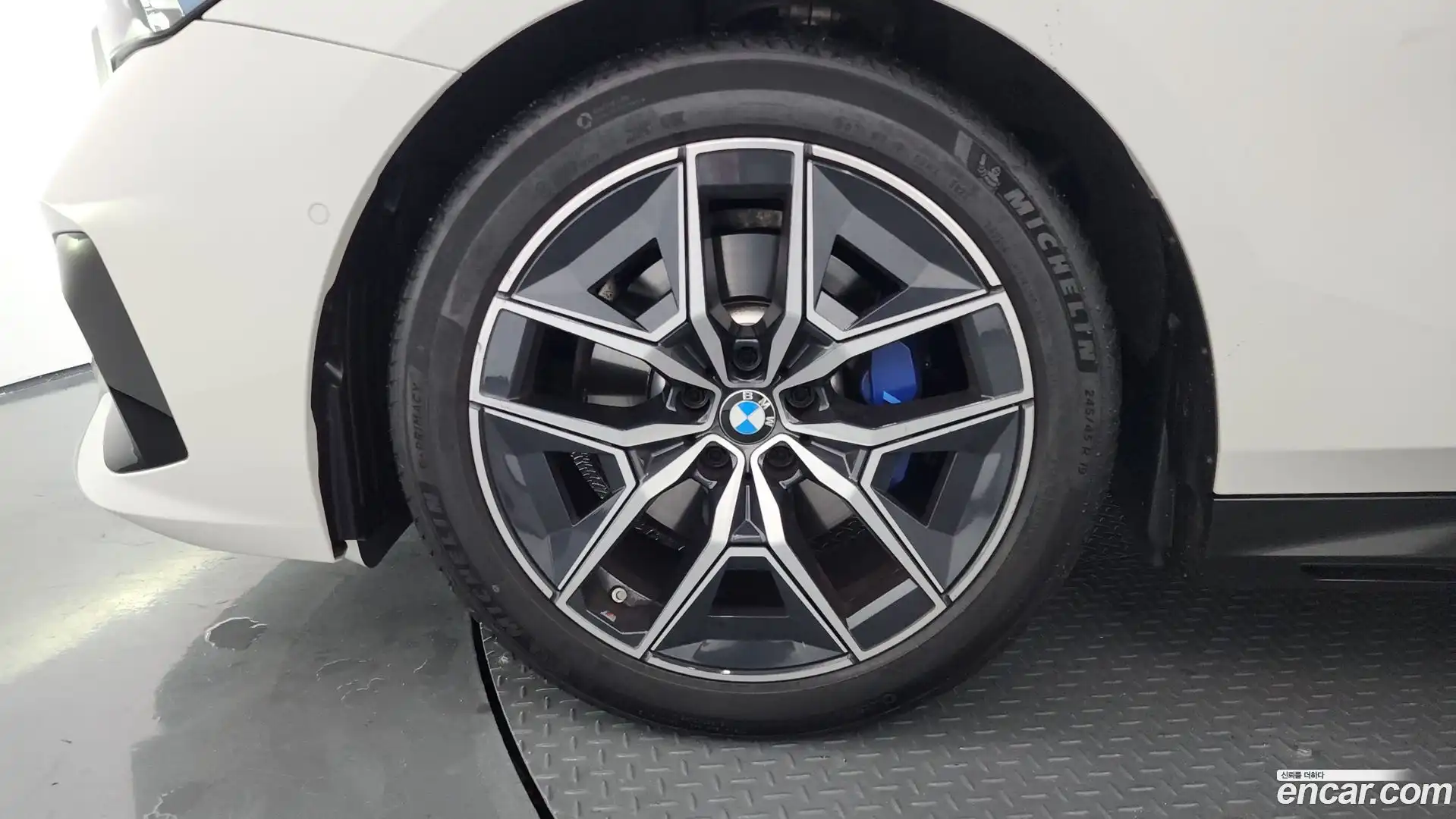 5-Series BMW 2023.11-OUTER-005