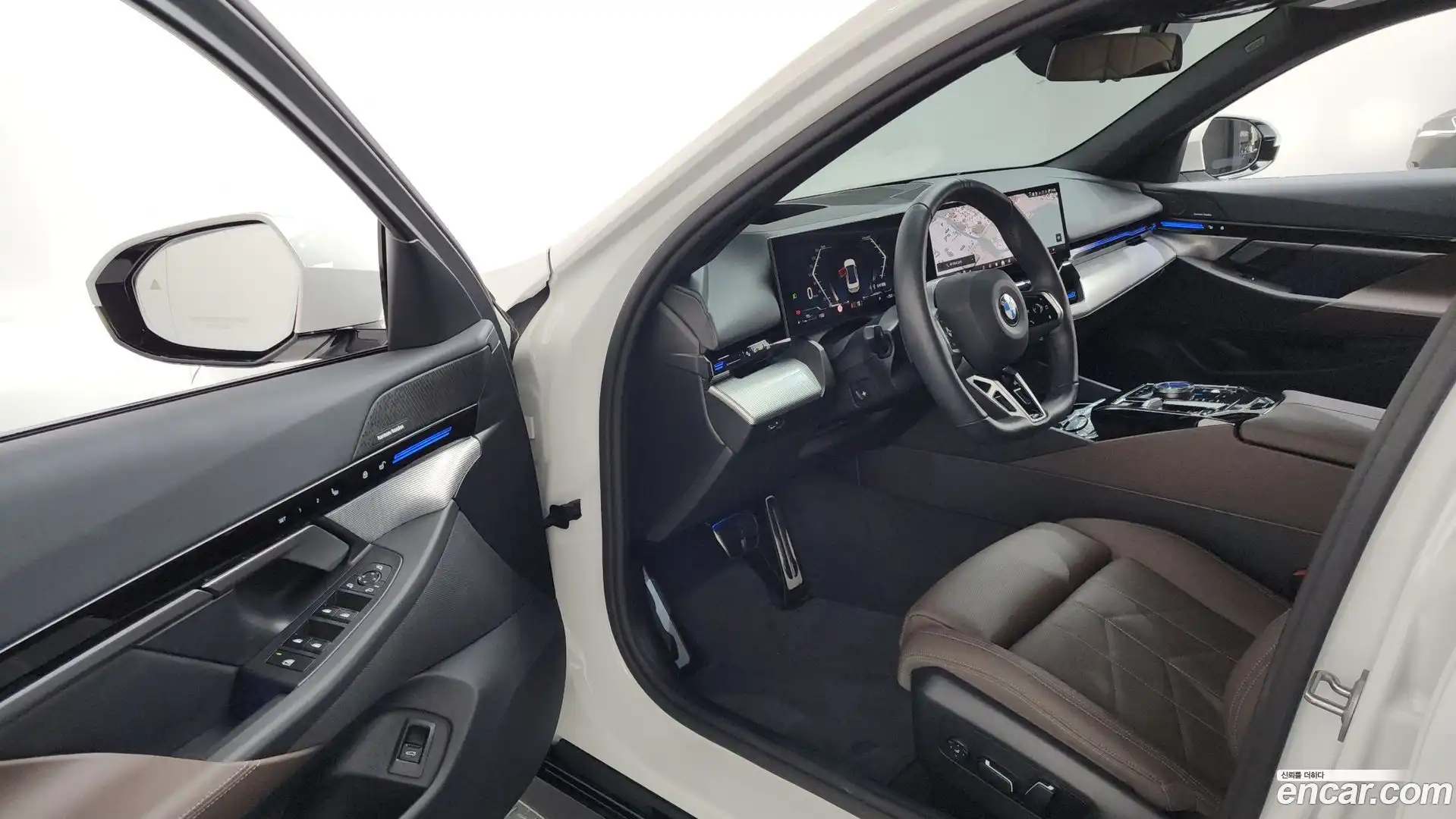 5-Series BMW 2023.11-INNER-010