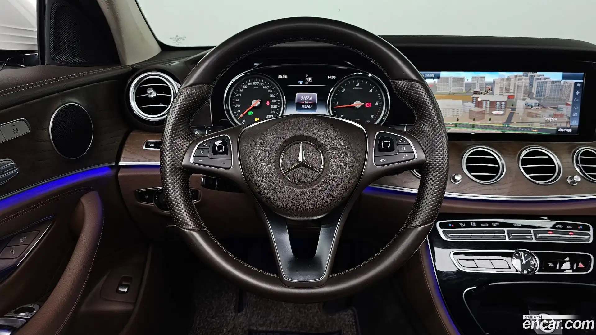 E-Class Mercedes-Benz 2017.3-OPTION-017