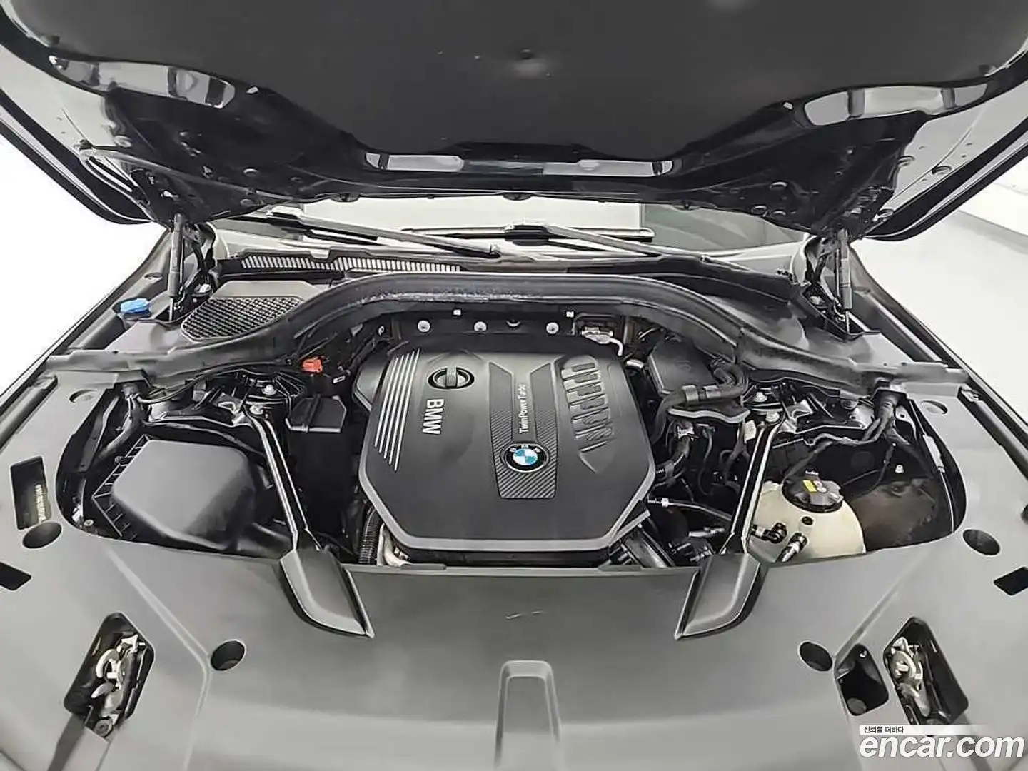 Gran Turismo BMW 2018.2-OUTER-005