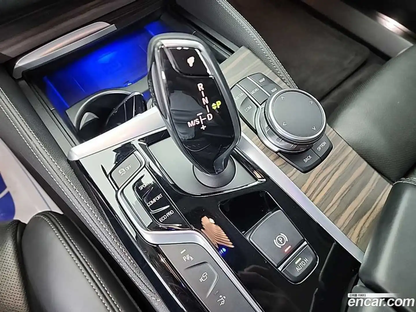 Gran Turismo BMW 2018.2-INNER-008
