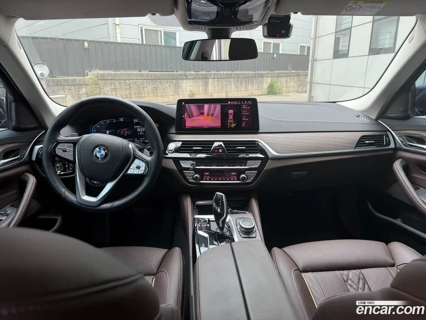 5-Series BMW 2022.5-INNER-007