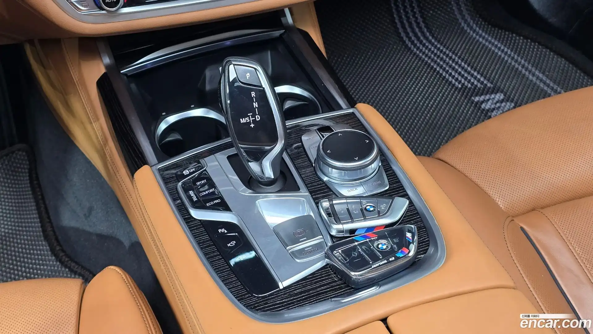 7-Series BMW 2017.7-INNER-009