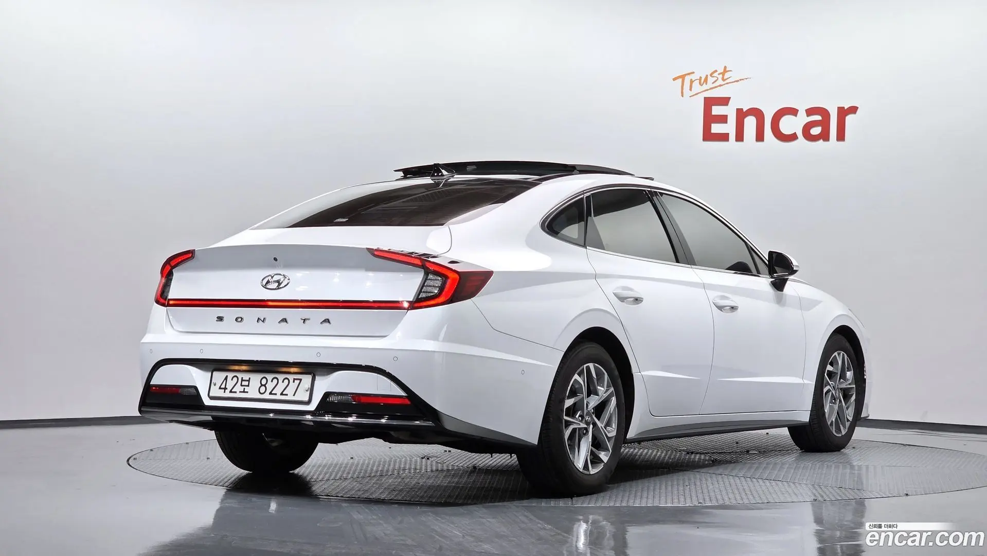 Main__Slider__Photo:Sonata Hyundai 2019.6-1
