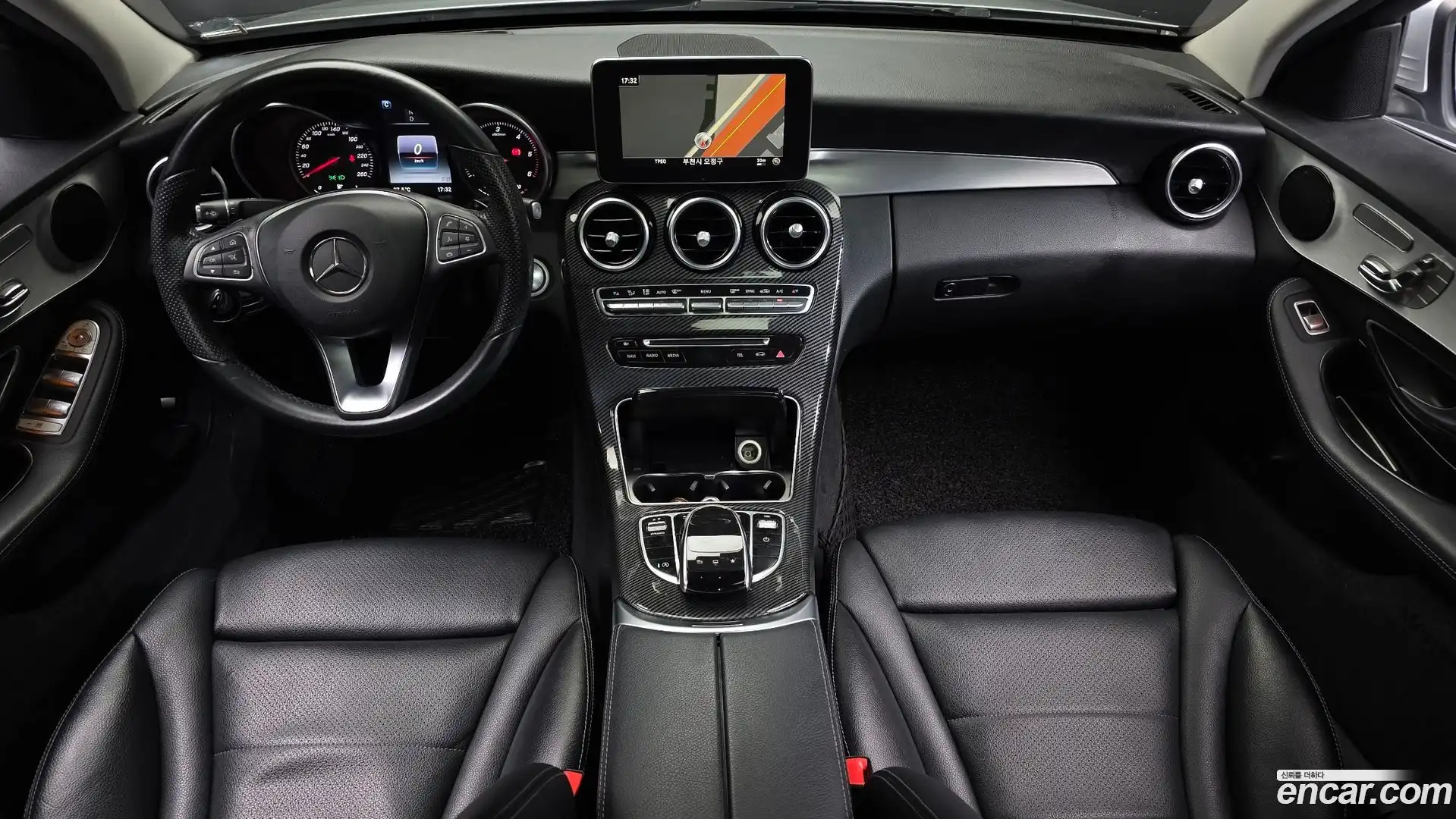 C-Class Mercedes-Benz 2016.3-INNER-007