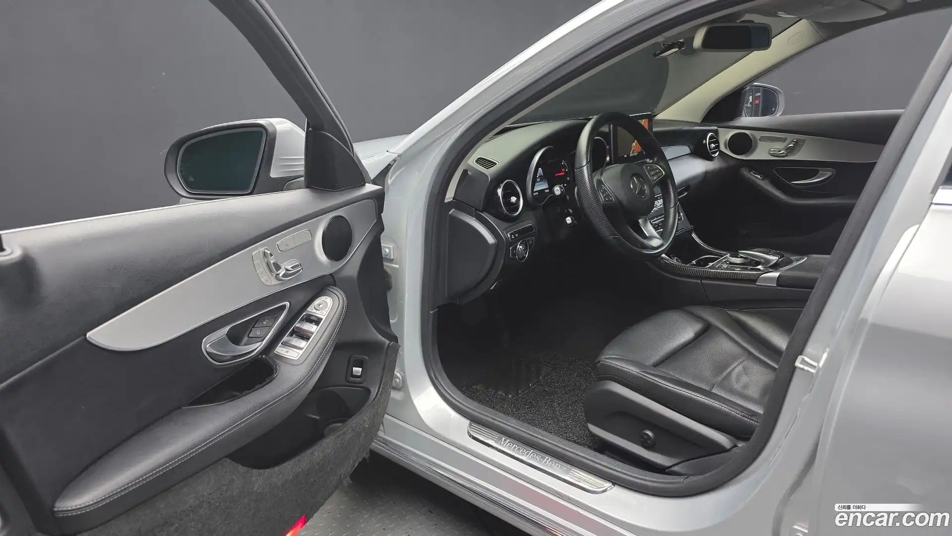 C-Class Mercedes-Benz 2016.3-INNER-010