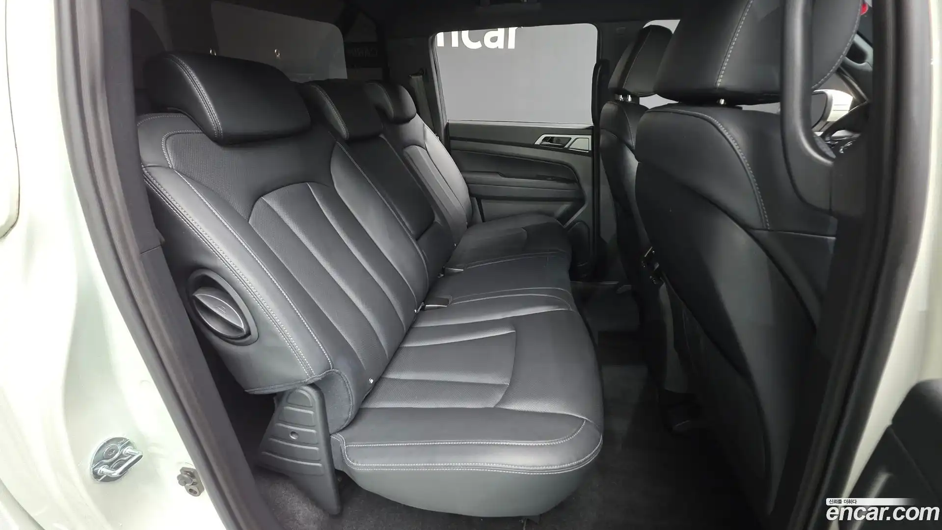 Rexton KG Mobility 2021.7-OPTION-023