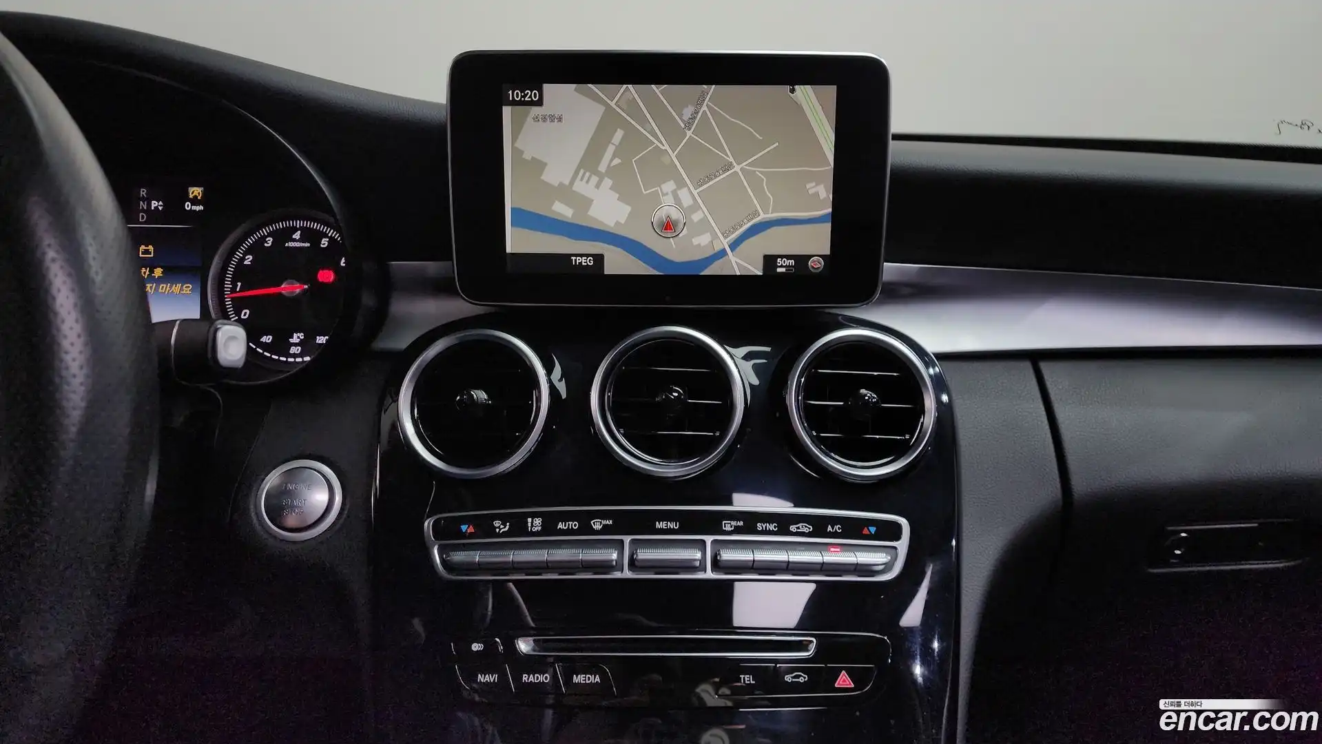 C-Class Mercedes-Benz 2016.2-OPTION-017