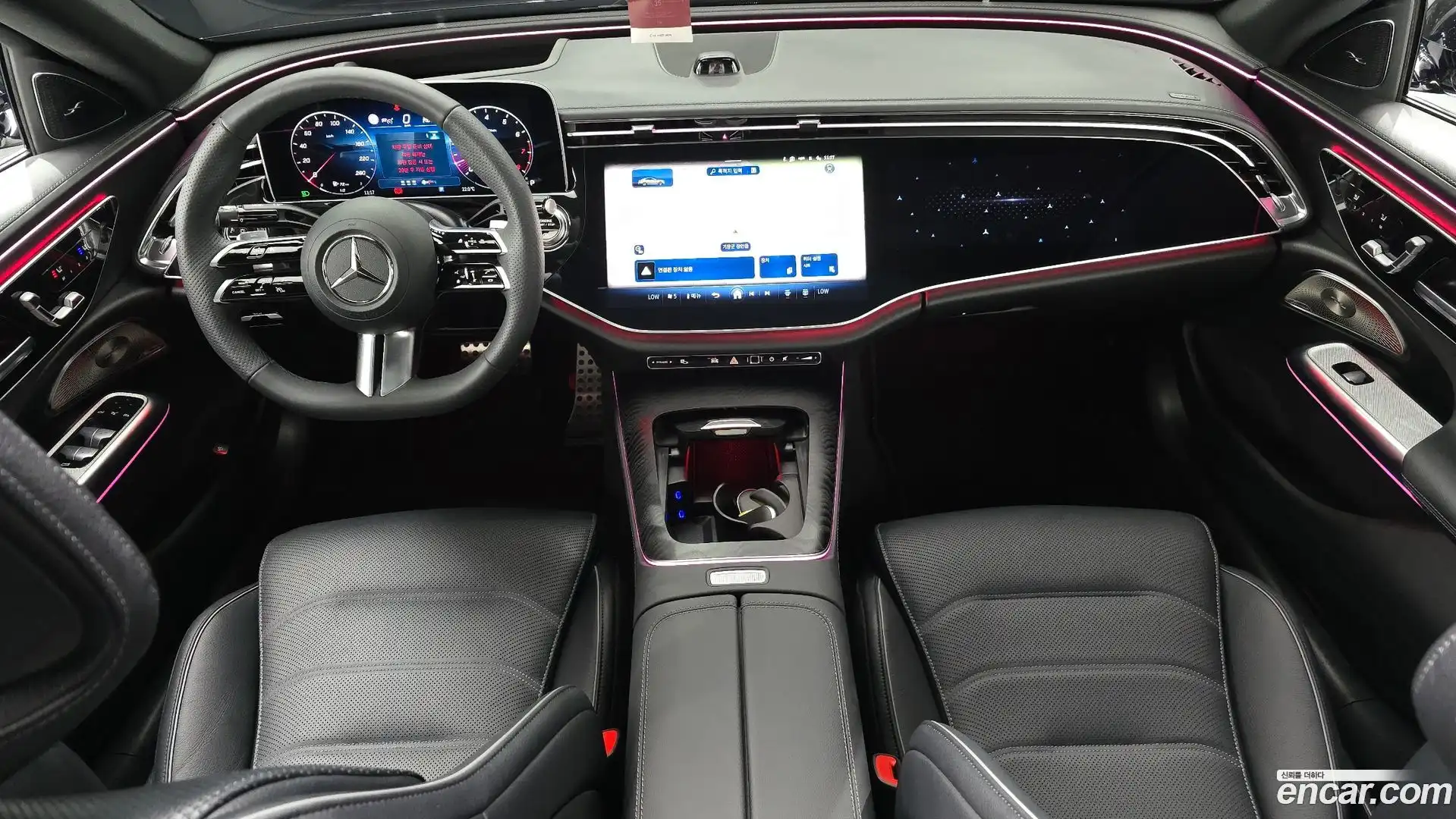 E-Class Mercedes-Benz 2025.9-INNER-007