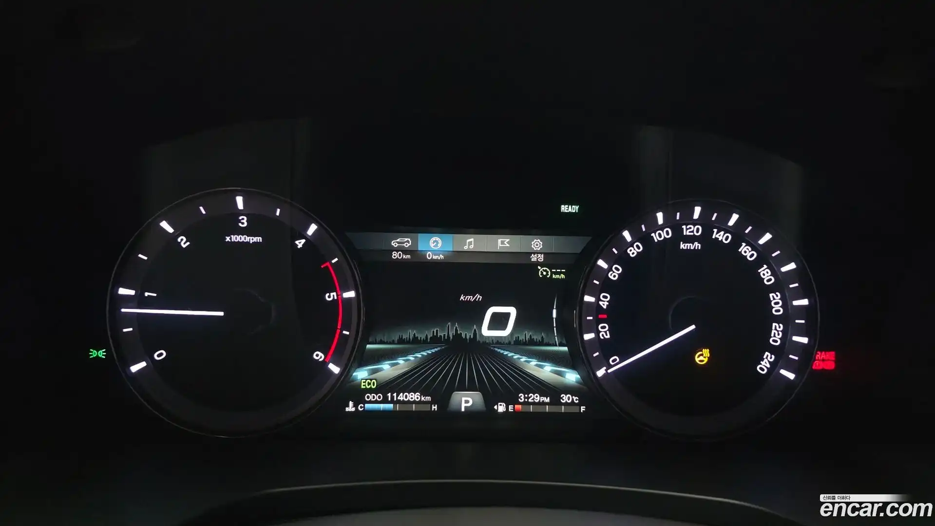 Rexton KG Mobility 2018.10-INNER-008