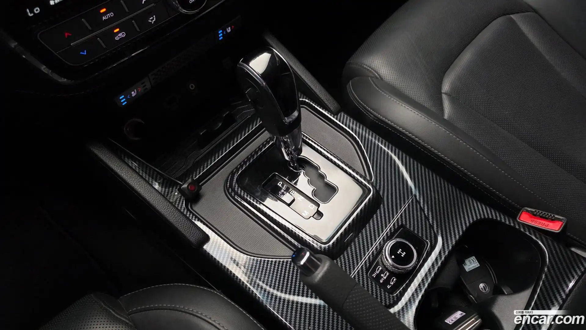 Rexton KG Mobility 2018.10-INNER-009