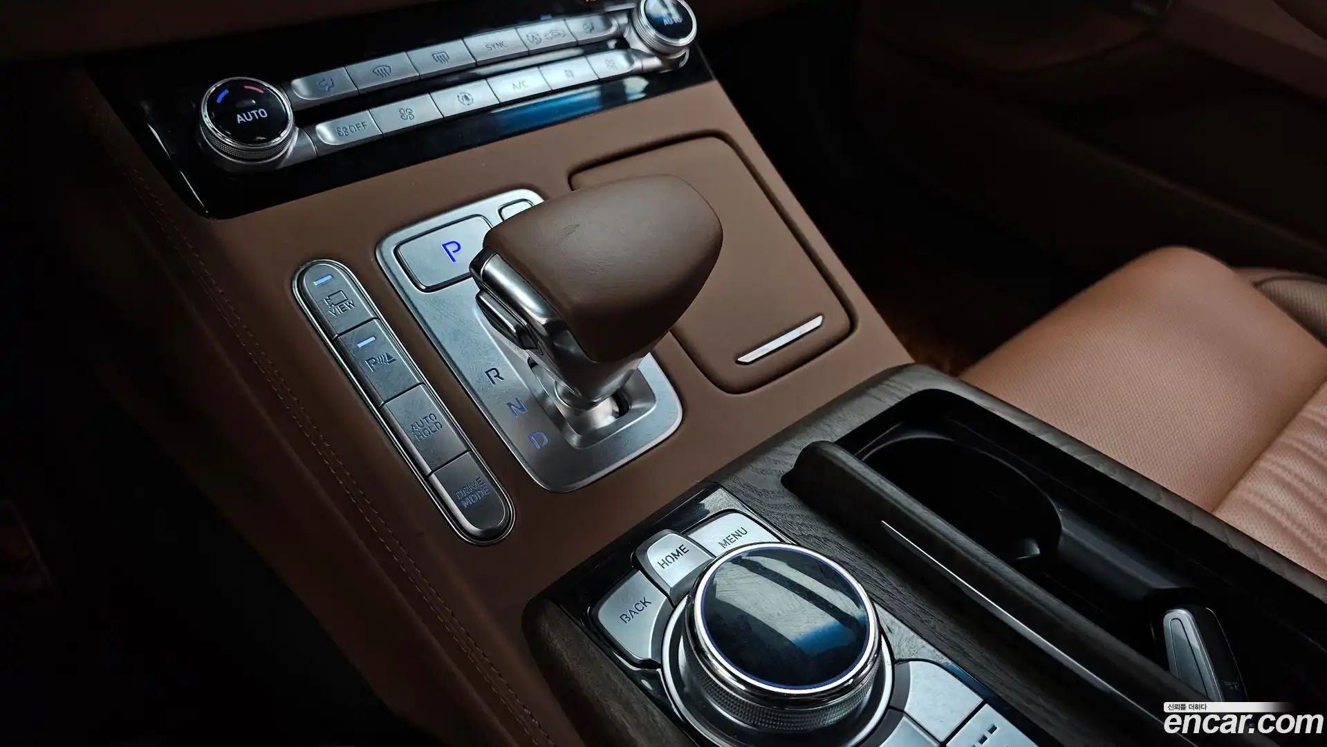 G90 Genesis 2020.0-INNER-009