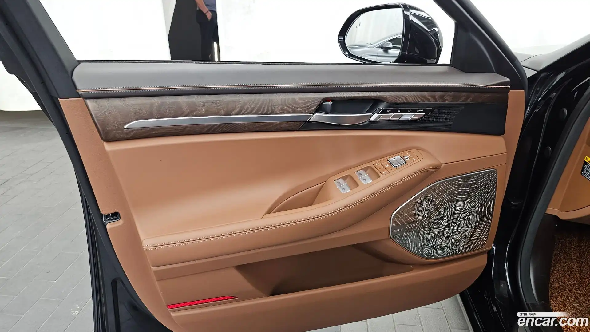 G90 Genesis 2020.0-INNER-034