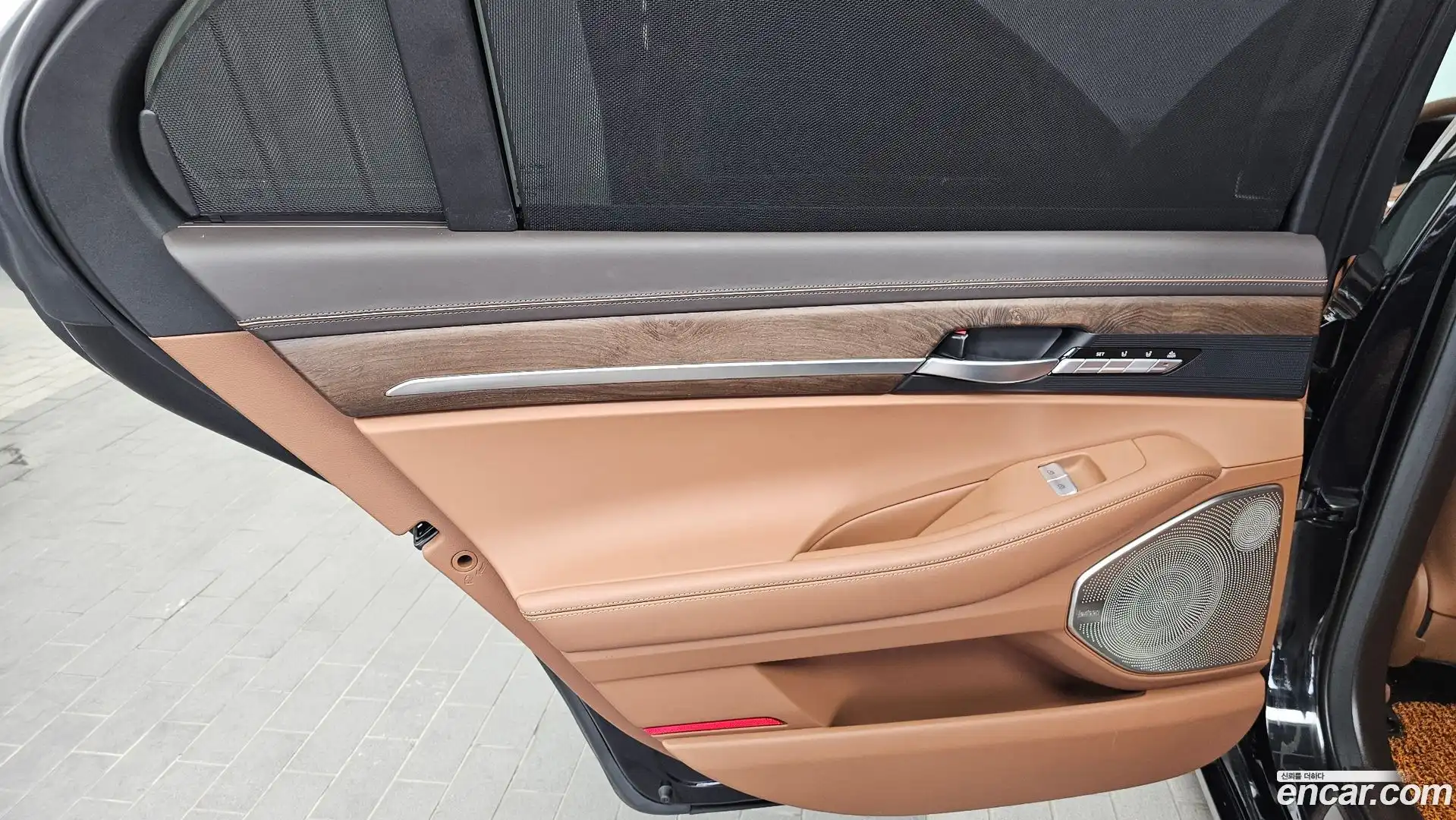 G90 Genesis 2020.0-INNER-035
