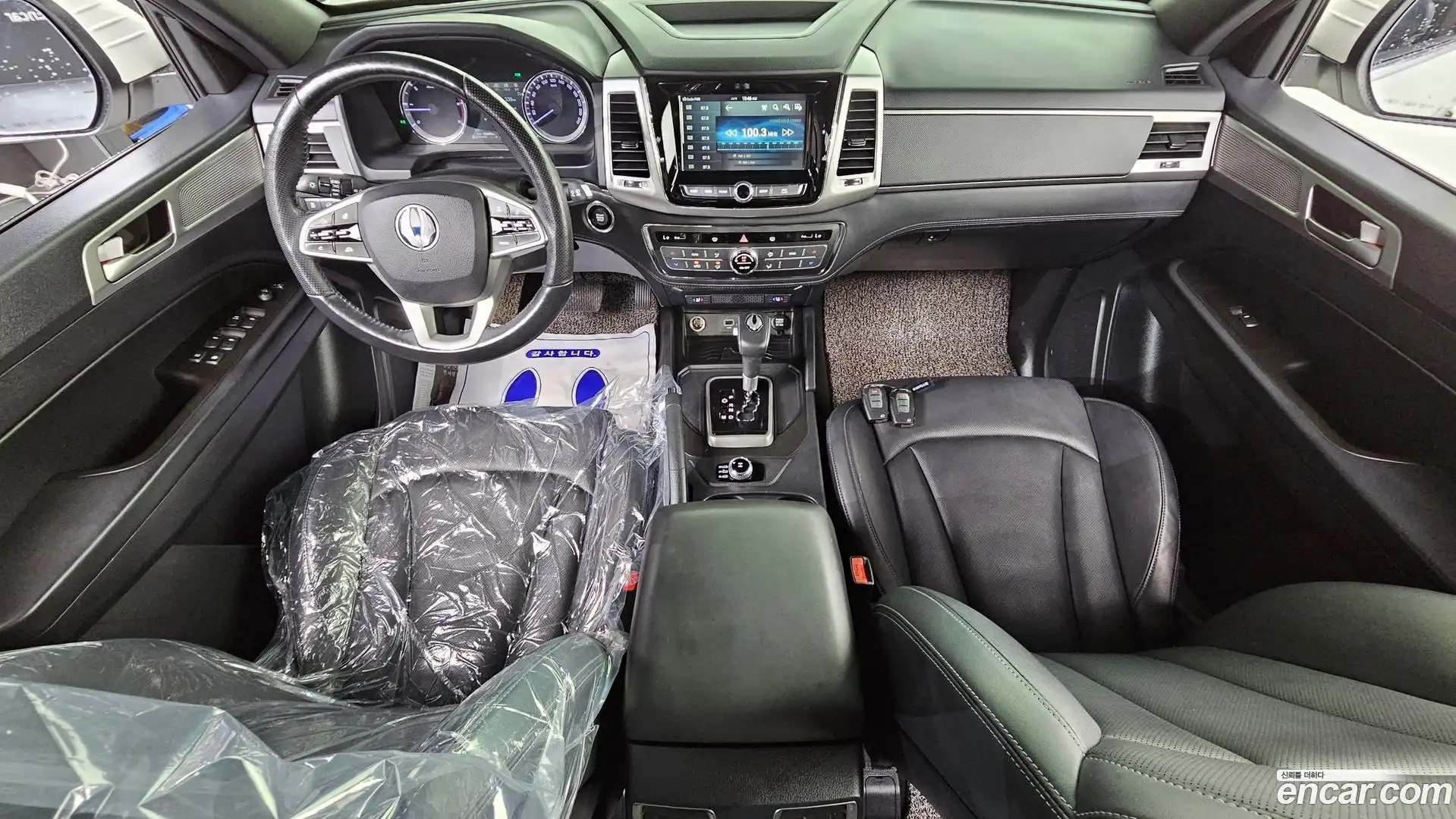 Rexton KG Mobility 2019.5-INNER-007