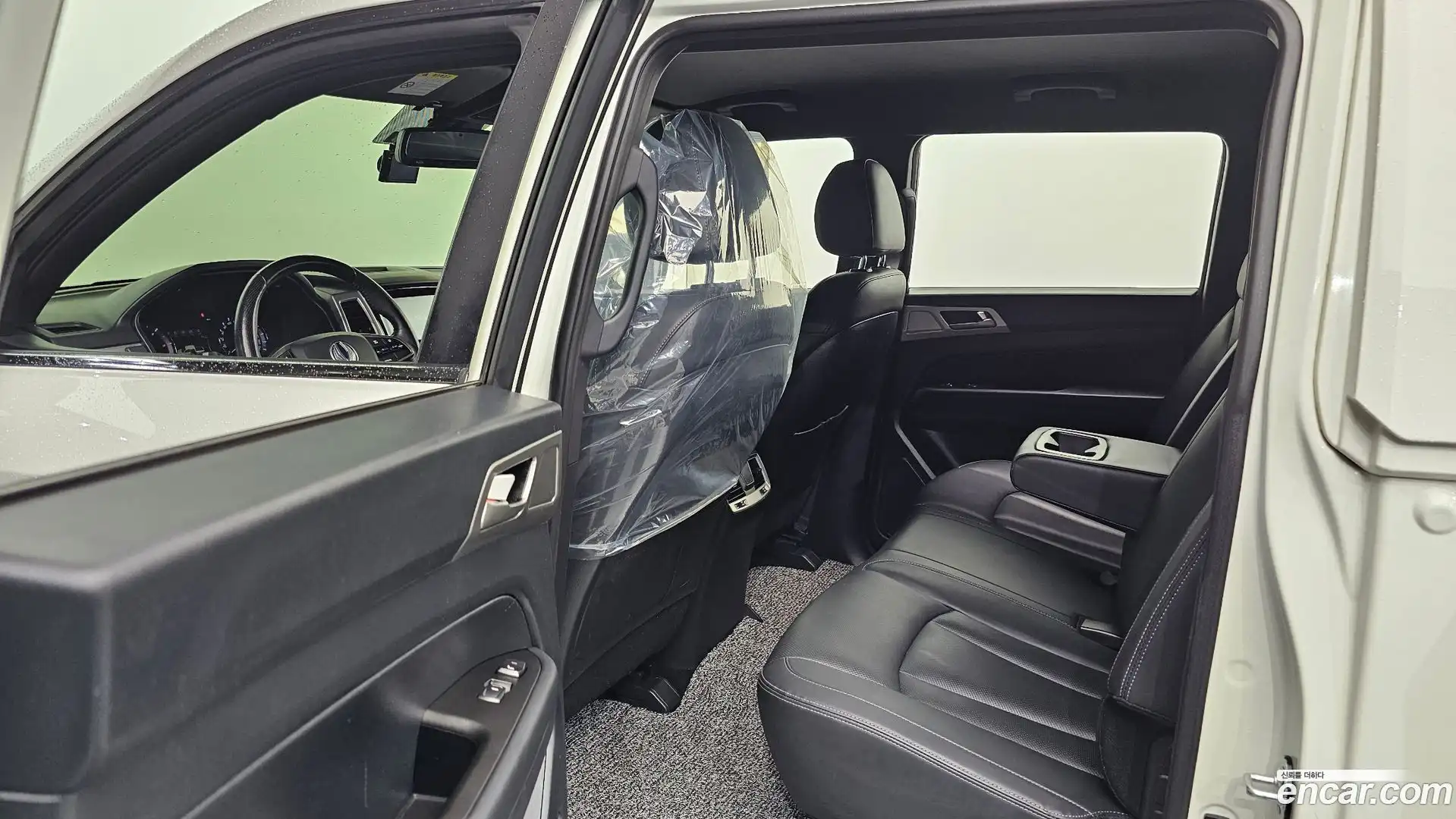 Rexton KG Mobility 2019.5-OPTION-015