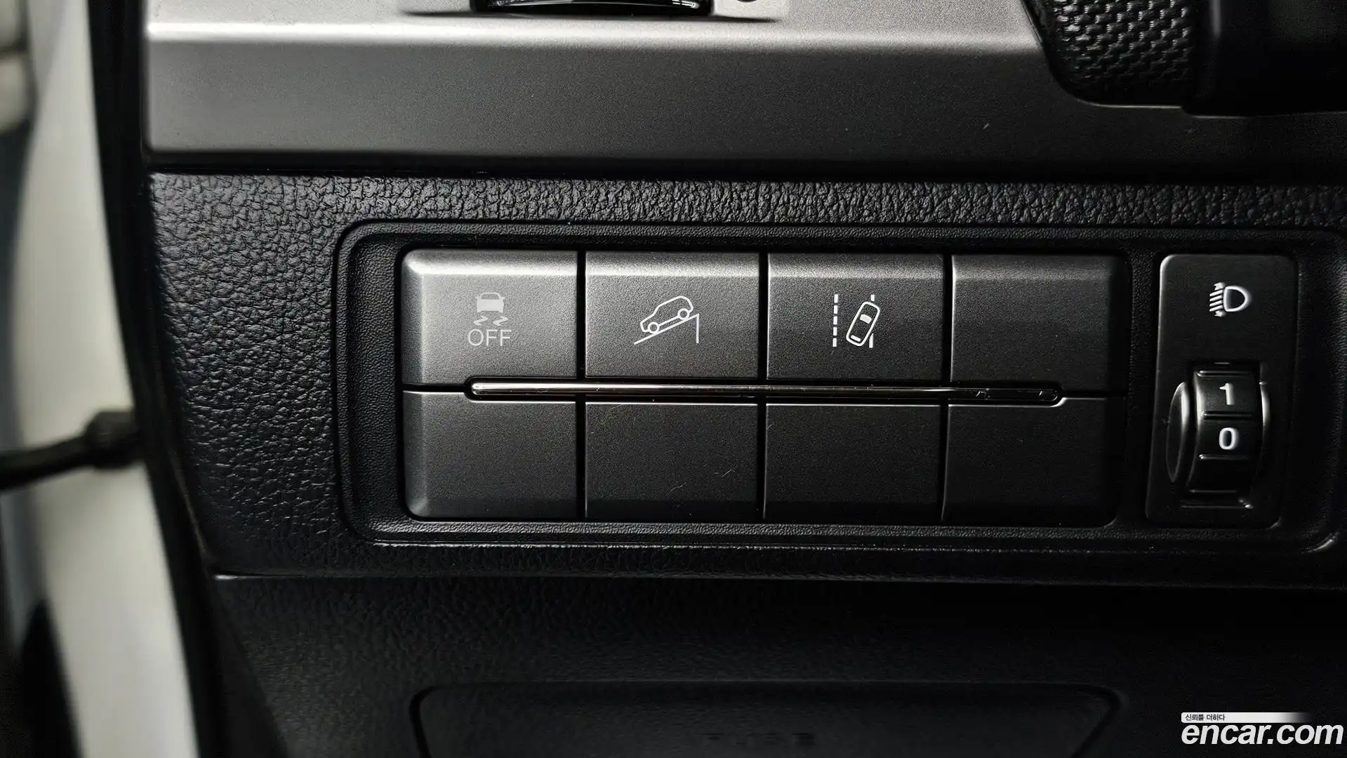 Rexton KG Mobility 2019.5-OPTION-017