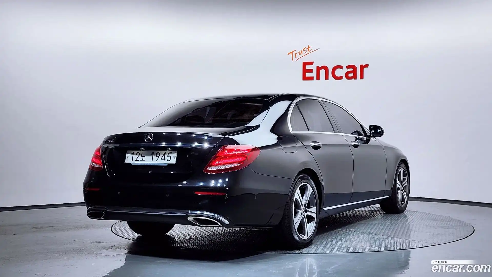 E-Class Mercedes-Benz 2018.10-OUTER-002