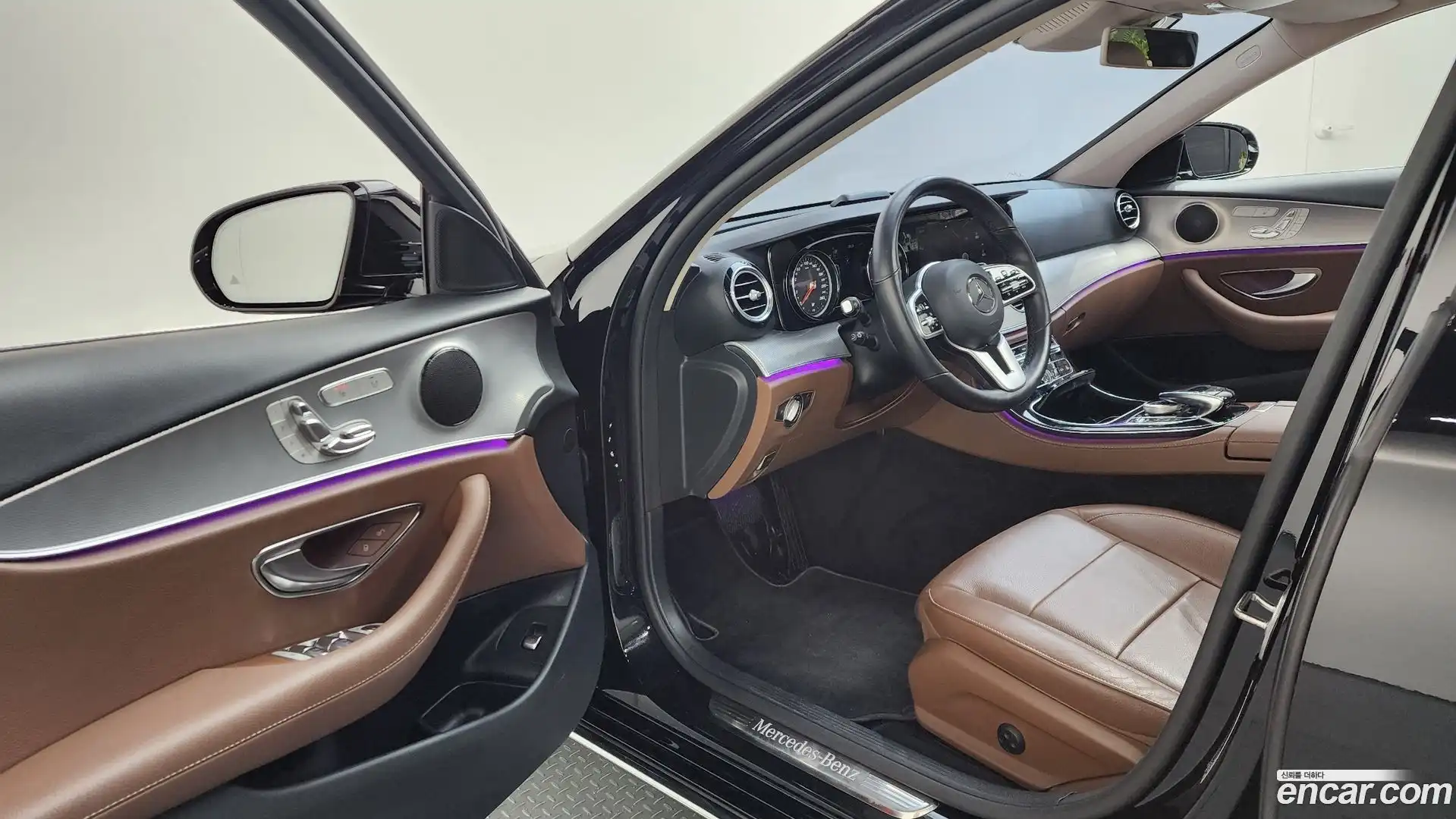 E-Class Mercedes-Benz 2018.10-INNER-010