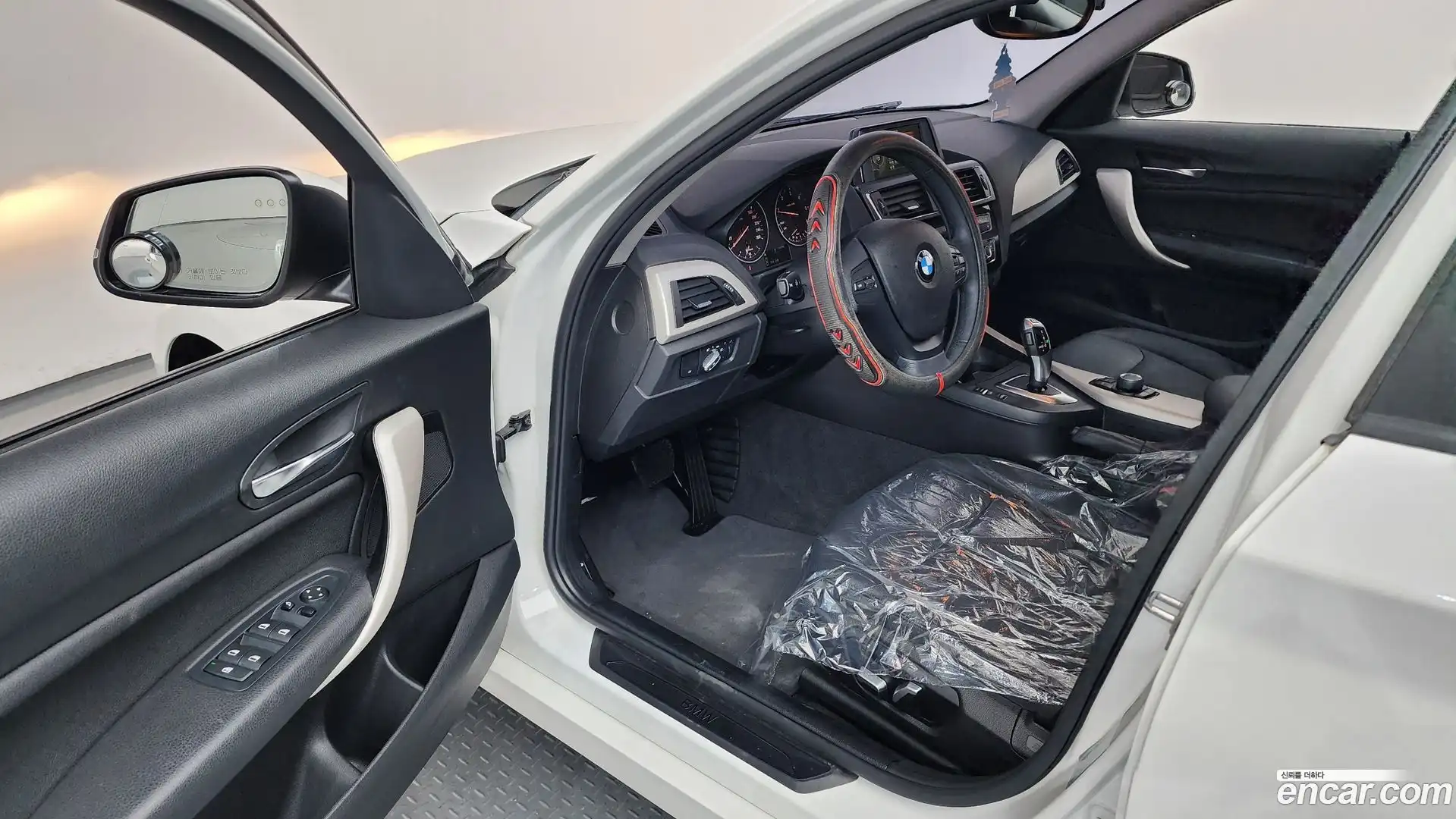 1-Series BMW 2017.6-INNER-010