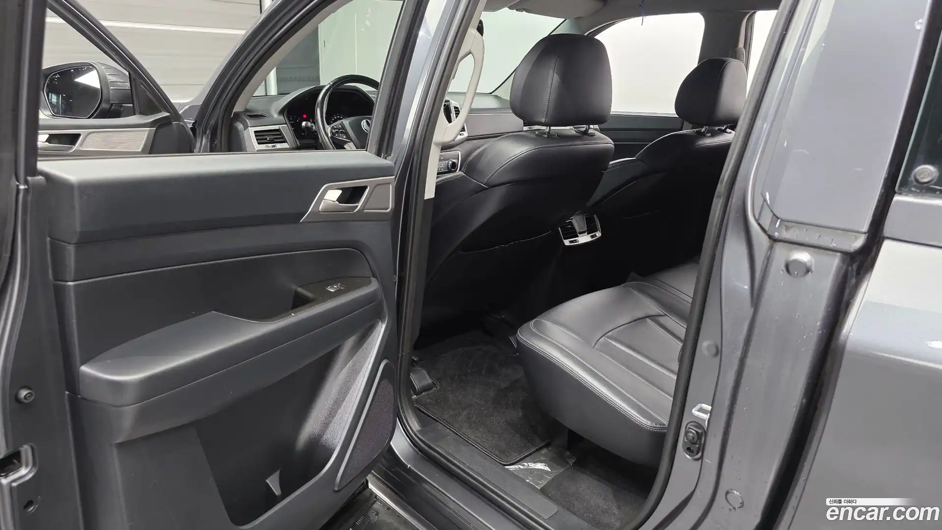 Rexton KG Mobility 2019.1-OPTION-015
