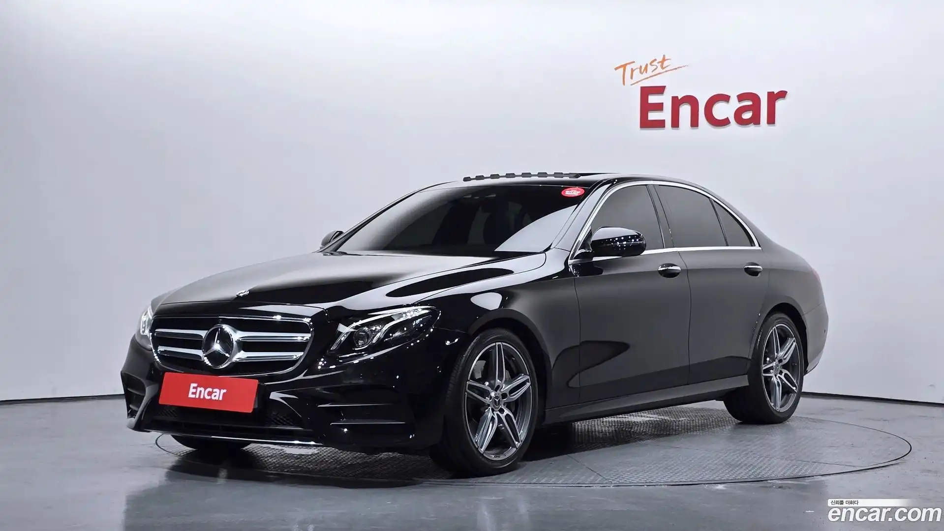 E-Class Mercedes-Benz 2019.5-OUTER-001