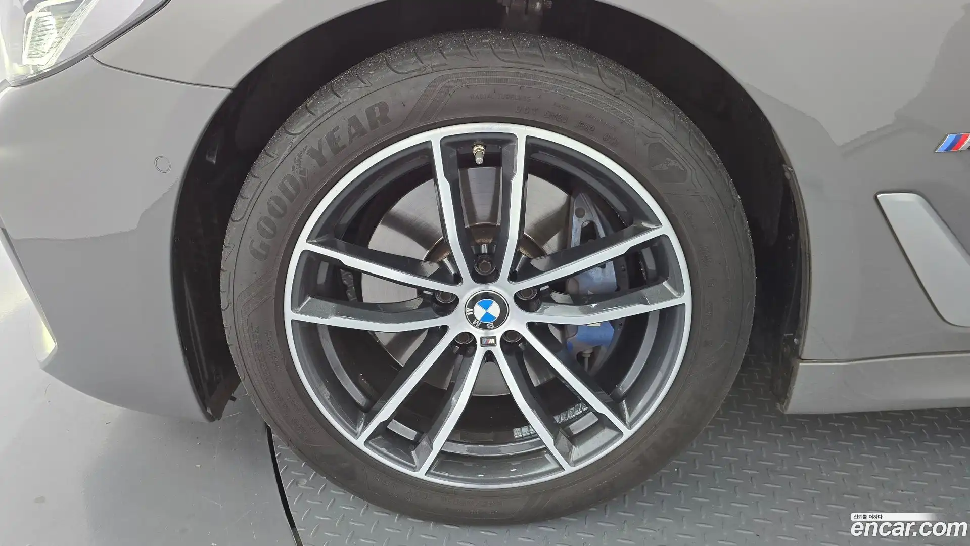 5-Series BMW 2021.4-OUTER-005